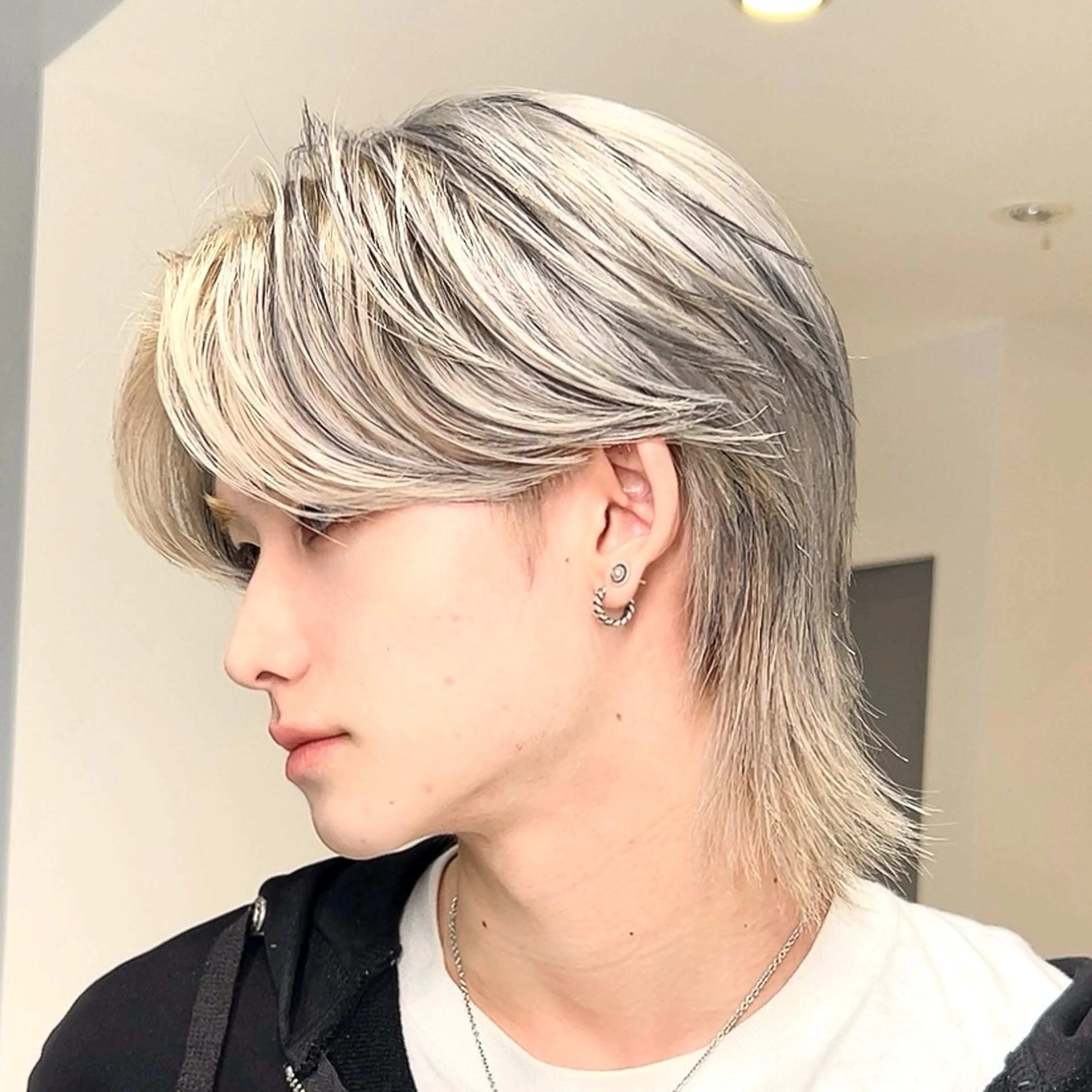 ミディアム カラー メンズ カット ヘアカラー 岡田大志🇰🇷 中/韓メンズヘアのヘアスタイル