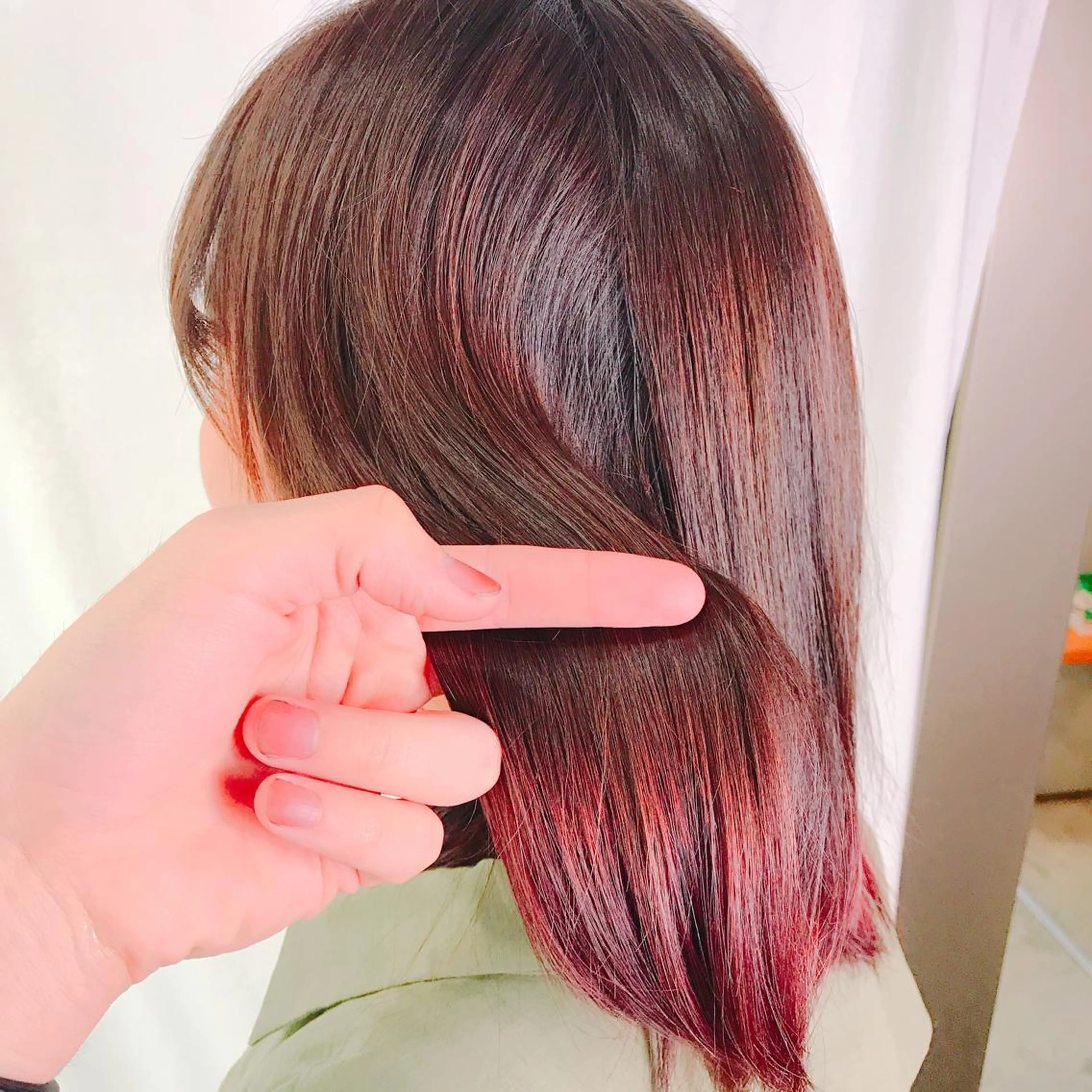 セミロング カラー ブリーチ イルミナカラー 🌈限定価格🌈 鈴木　瑛輔のヘアスタイル