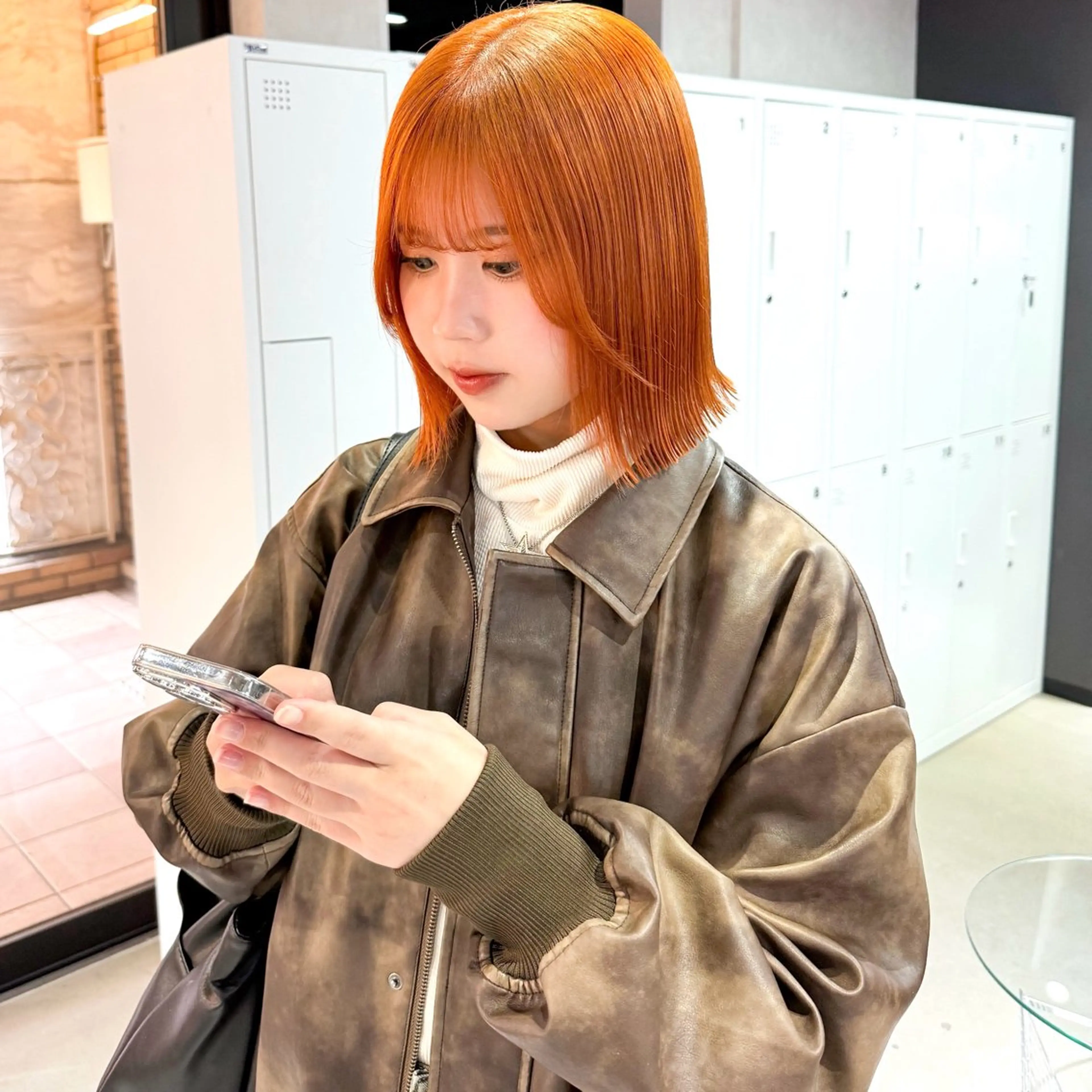 ショート カラー ブリーチ ケアブリーチ オレンジ ヘアカラー トリートメント 🎀ミルクティー/暖 色×レイヤー/マリアのヘアスタイル