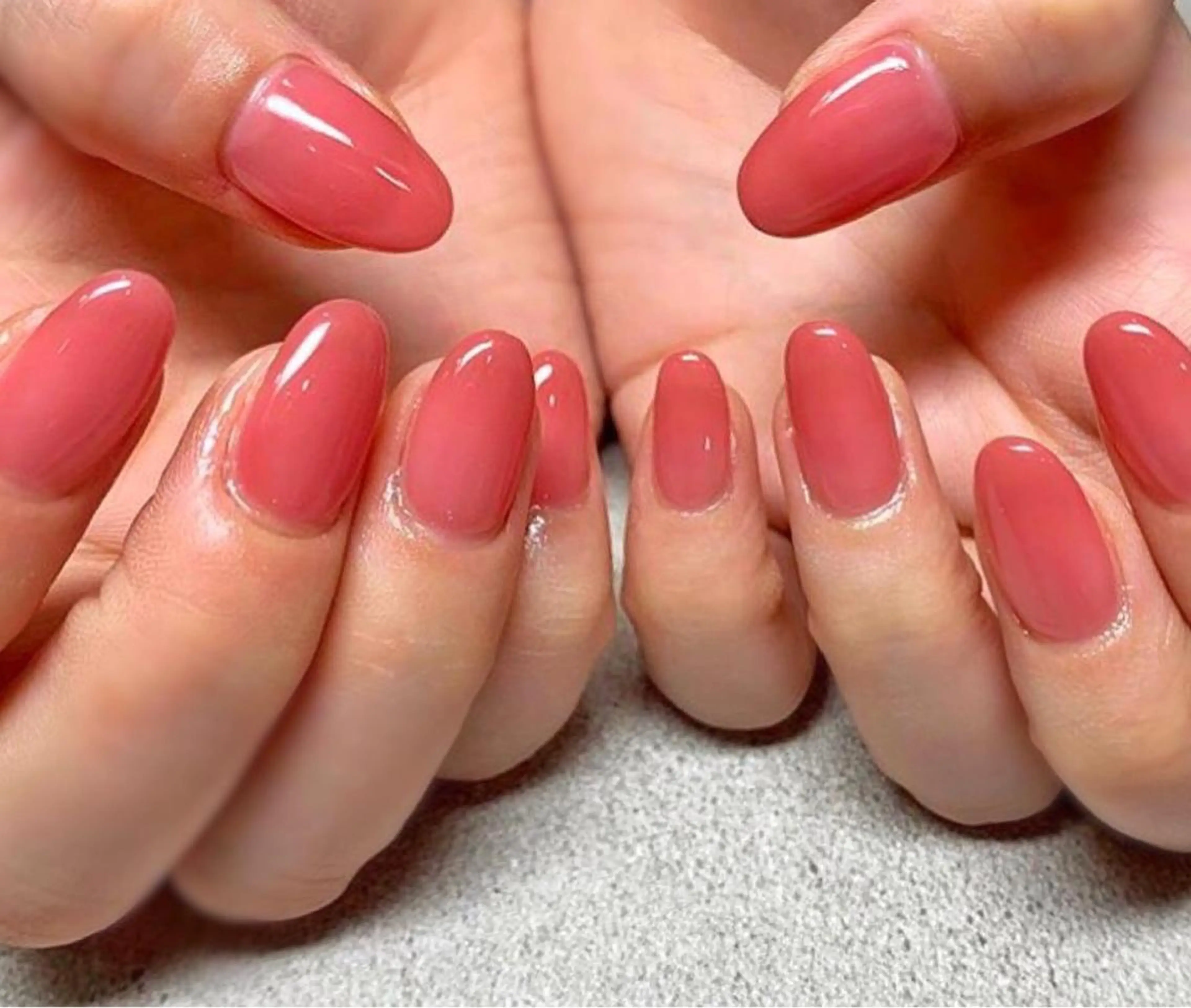 ネイル 赤色 ハンドネイル nouva nailsのネイルデザイン