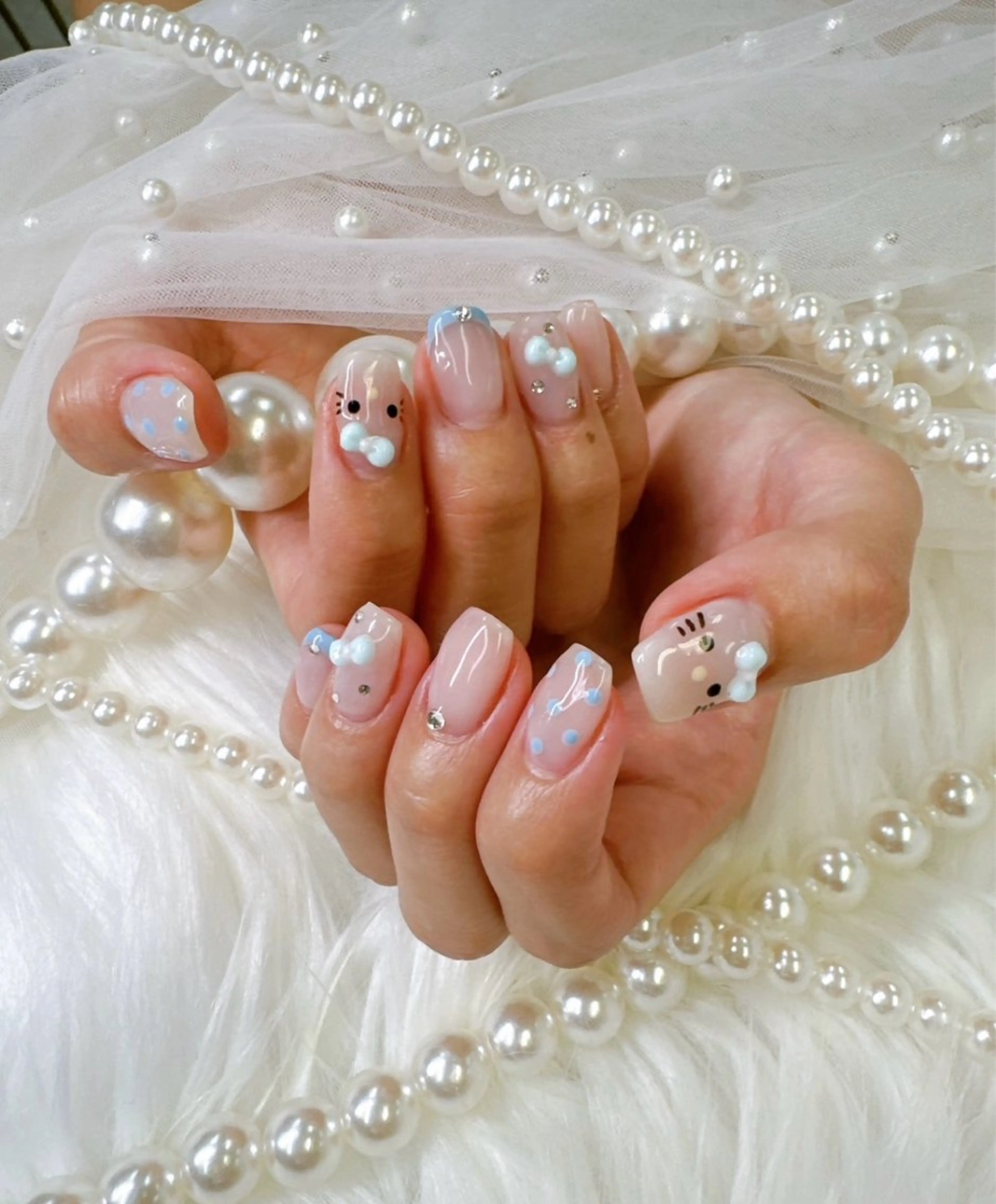 ネイル アートネイル ボルドー ドット フレンチネイル ジェルネイル ハンドネイル Queeens nailのネイルデザイン