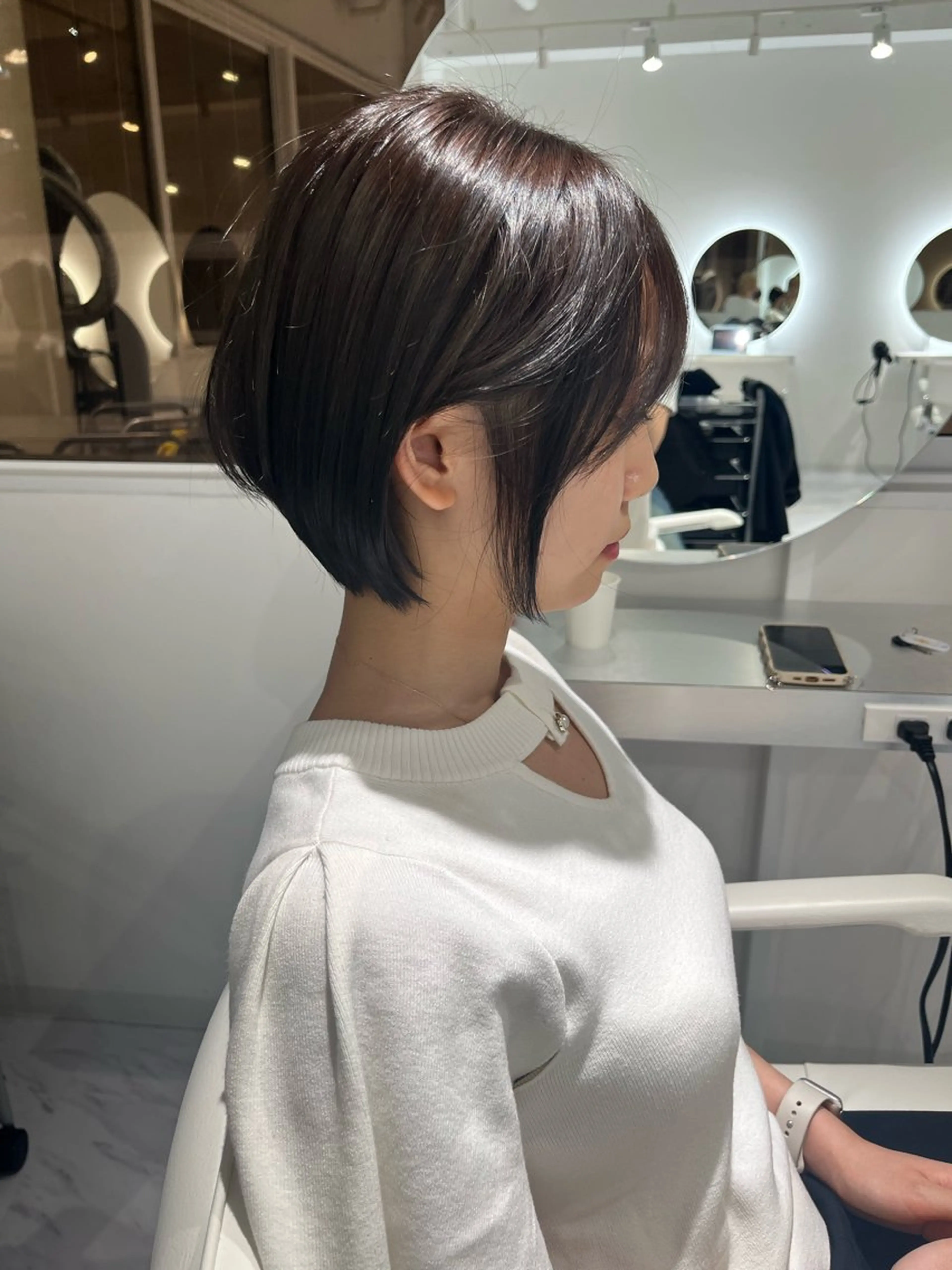 ショート レイヤーカット🤍 seriraのヘアスタイル