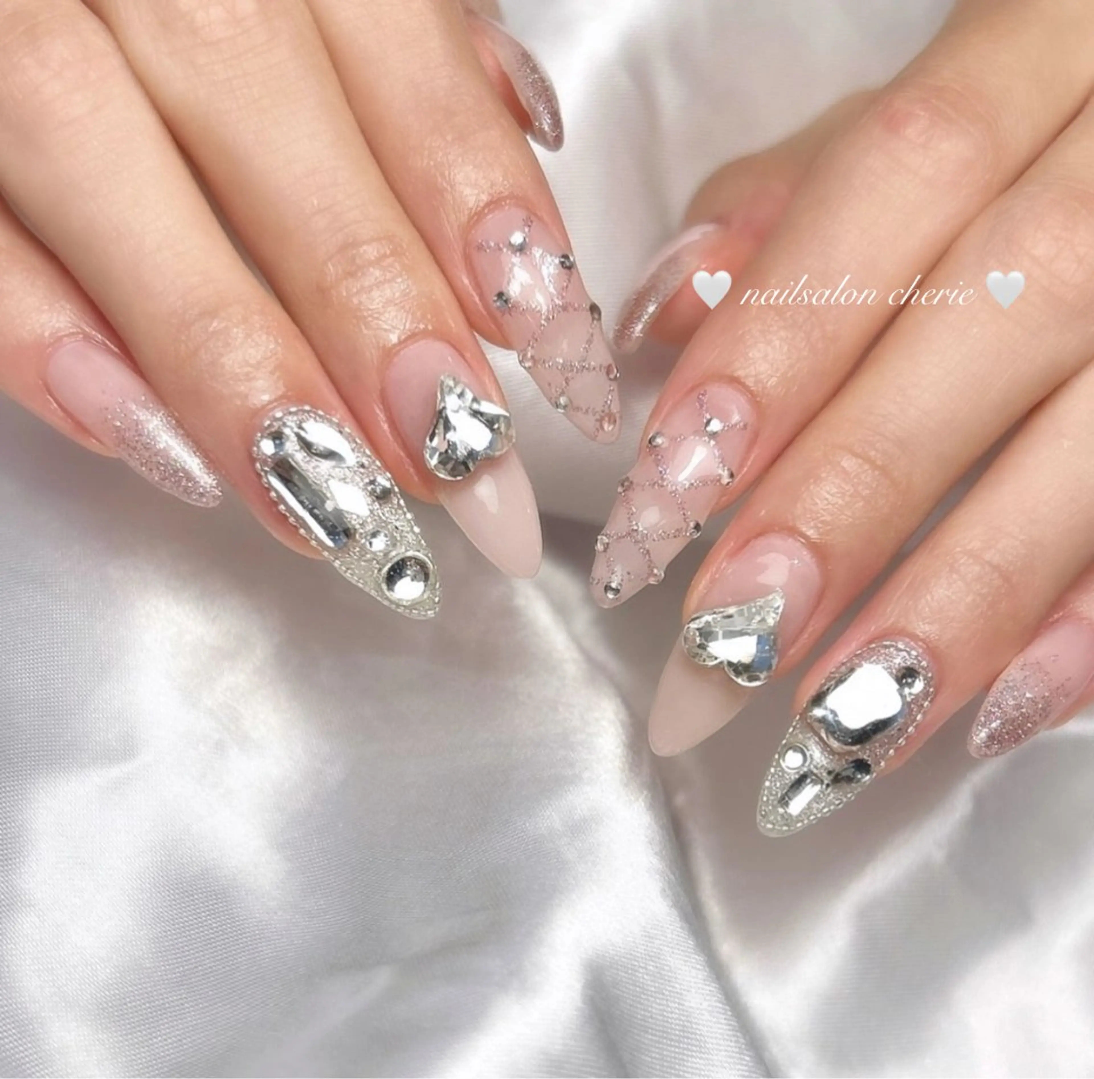 ネイル ハンドネイル nailsalon cherieのネイルデザイン