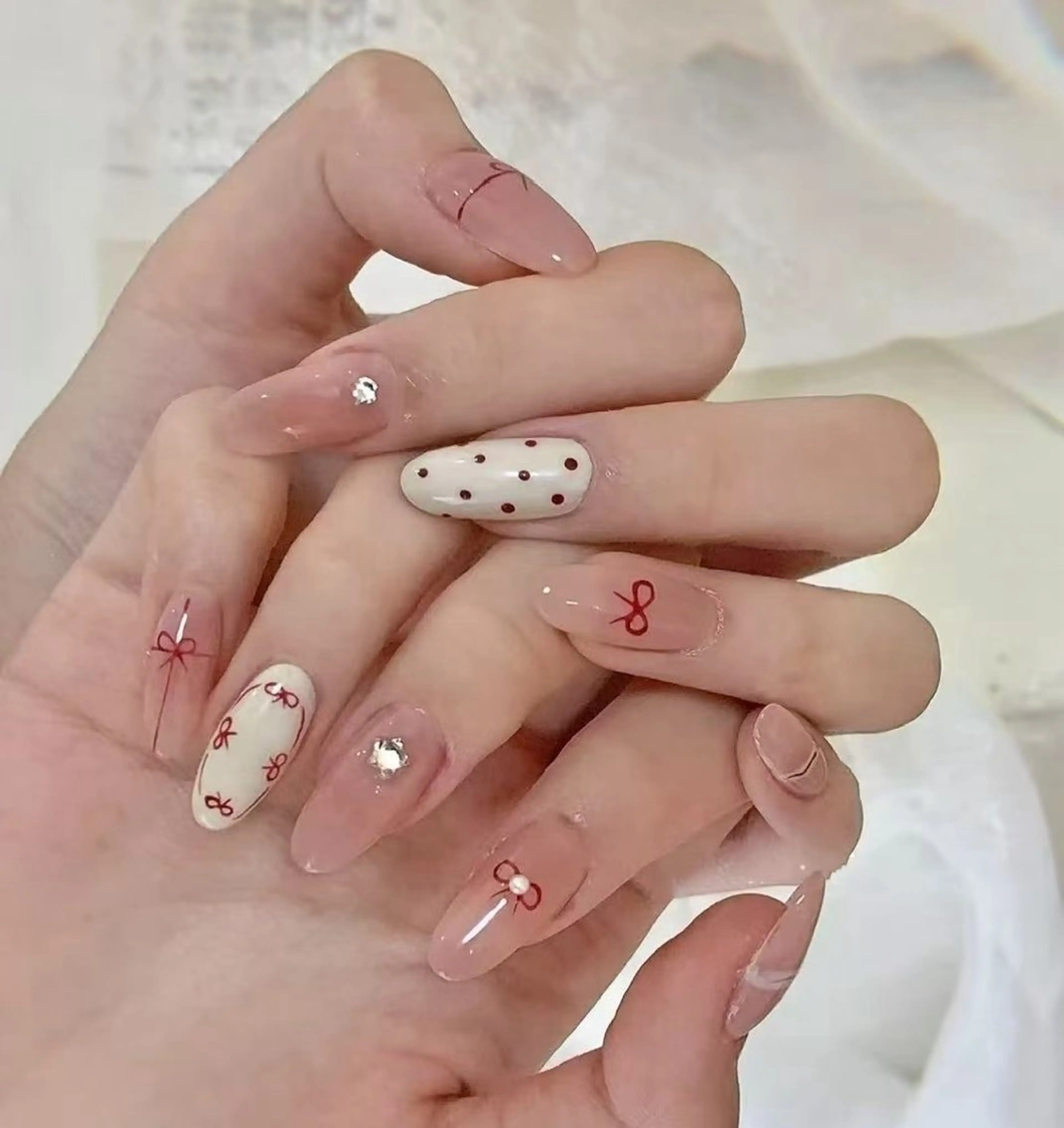 ネイル オーロラネイル フラワーネイル フットネイル フレンチネイル ジェルネイル ハンドネイル BabyYouMi nailのネイルデザイン