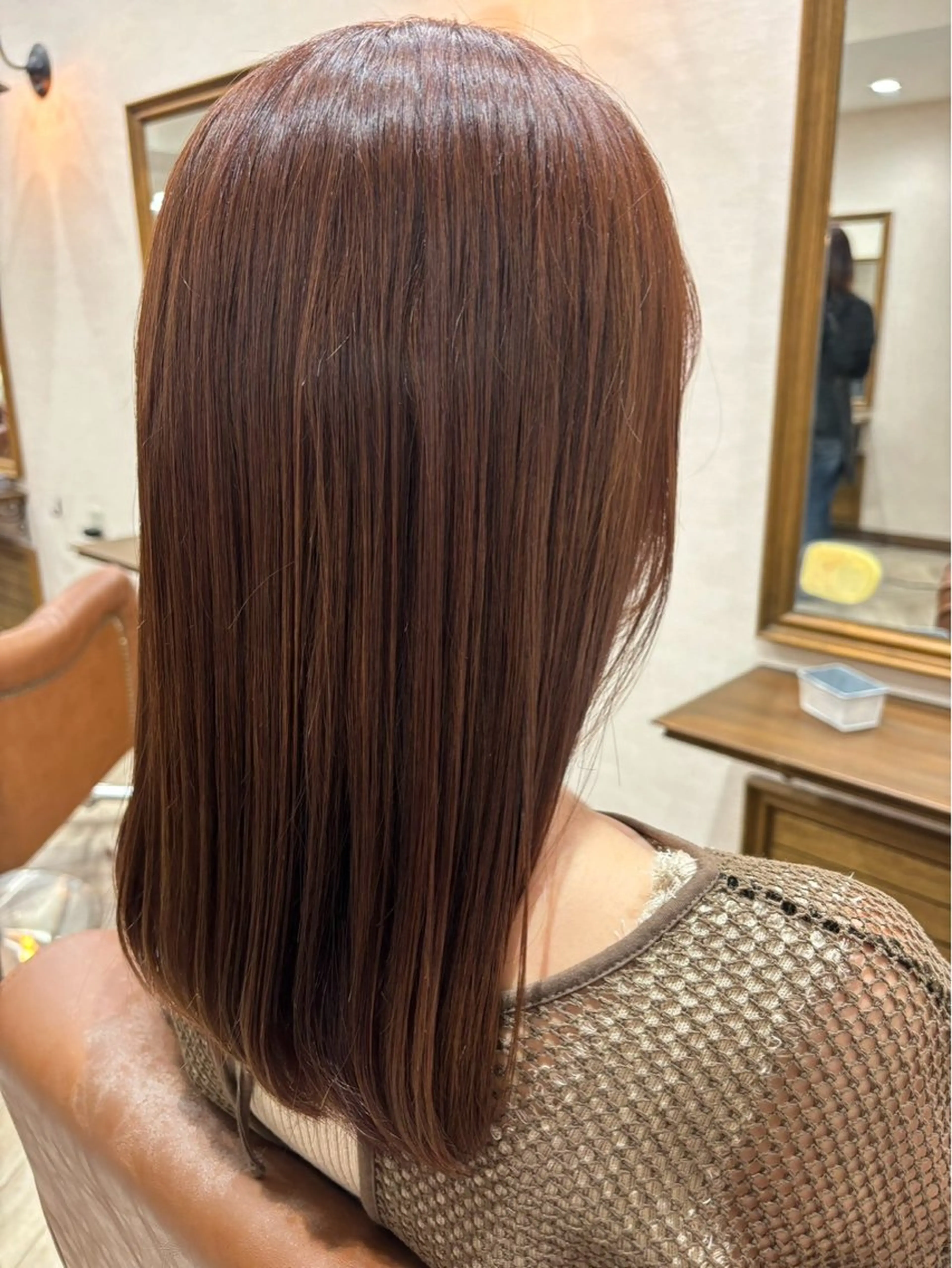 カラー 堀 のえかのヘアスタイル