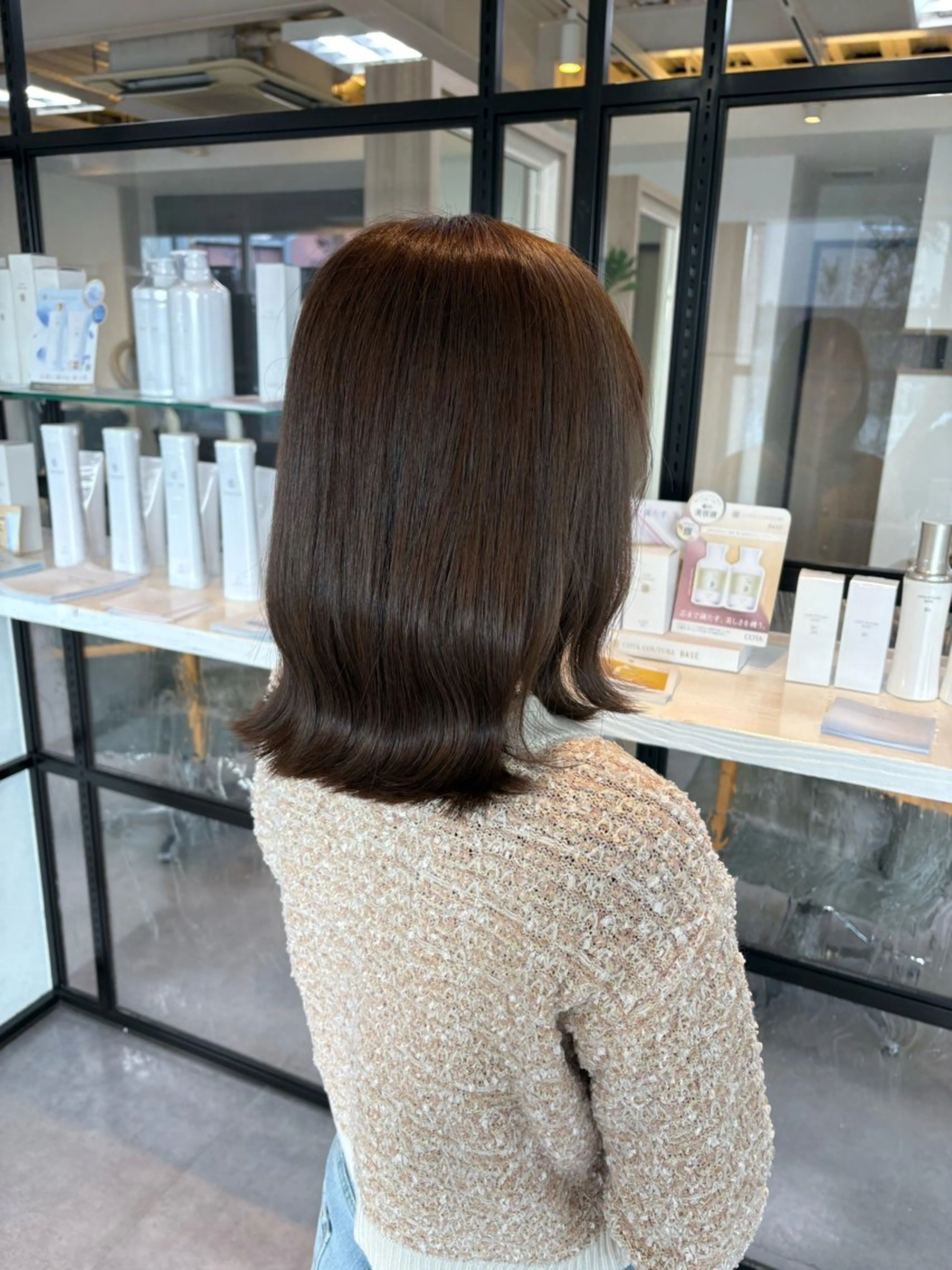 ミディアム 高橋 真歩のヘアスタイル