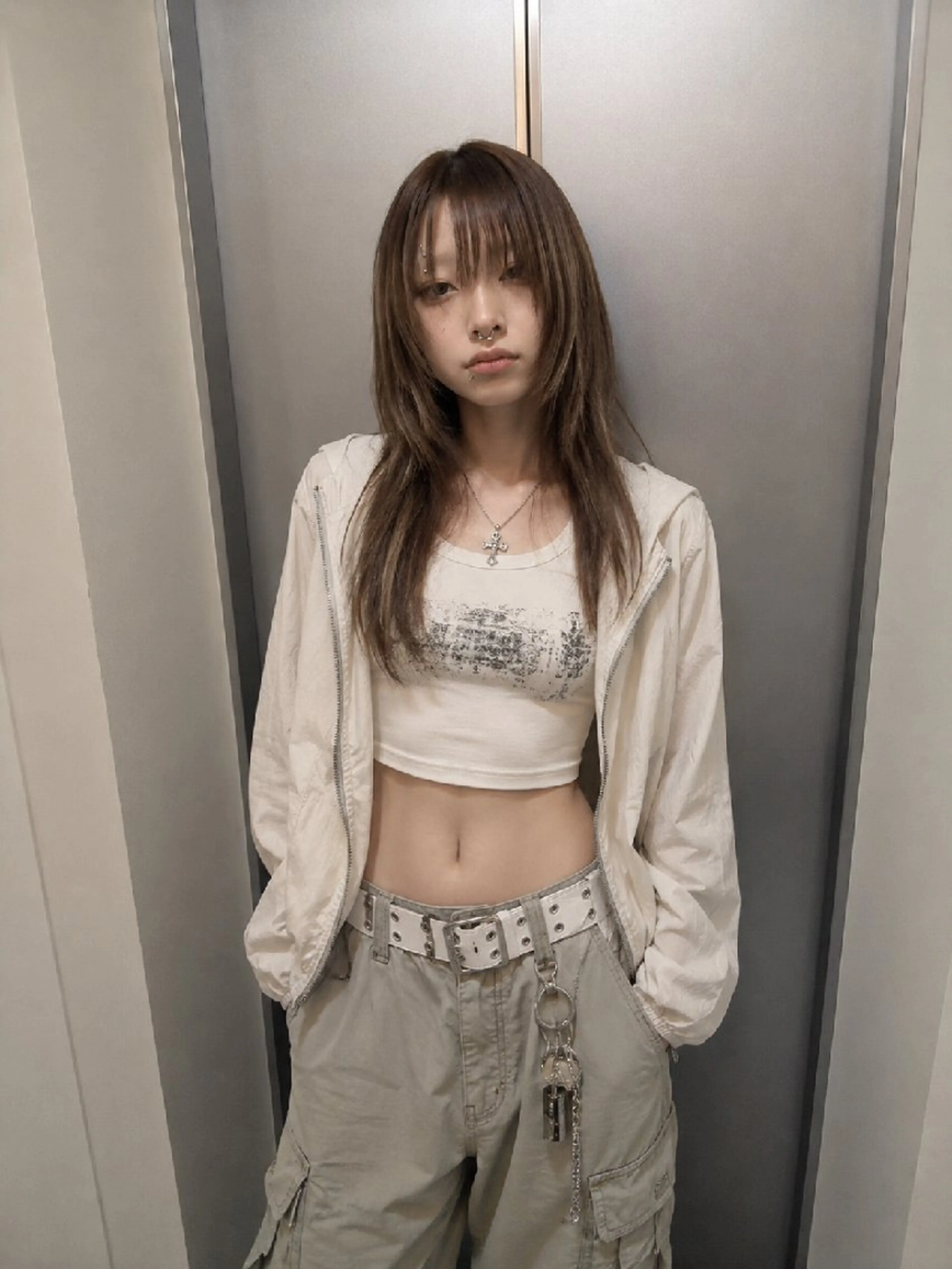 カラー ミディアム ブリーチ インナーカラー 髪質改善 縮毛矯正 カット ヘアカラー トリートメント OMA　 カタギシのヘアスタイル
