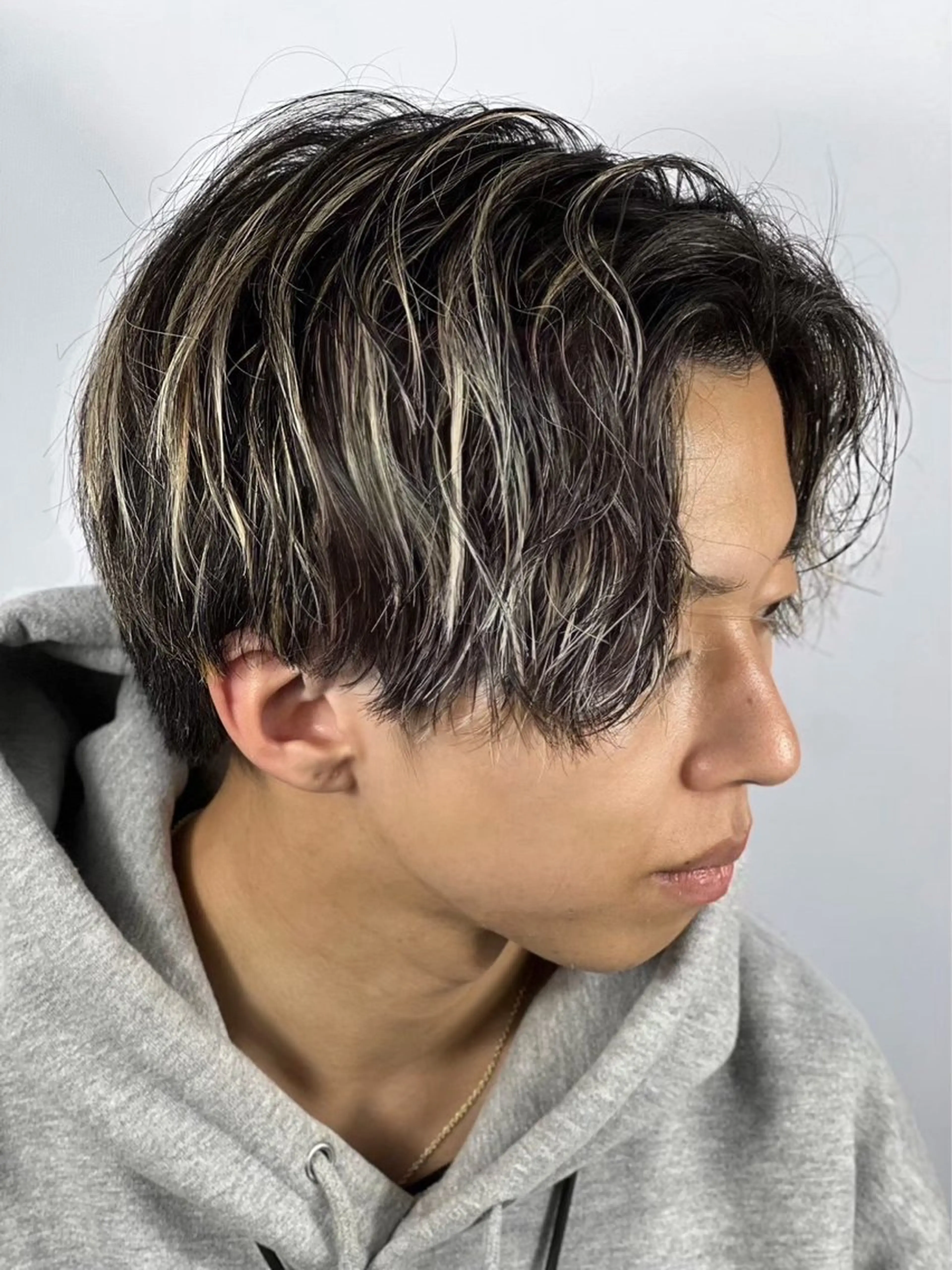 ミディアム ミディアムパーマ 髪質改善 韓国風ヘア カット パーマ 阿賀 佑季のヘアスタイル