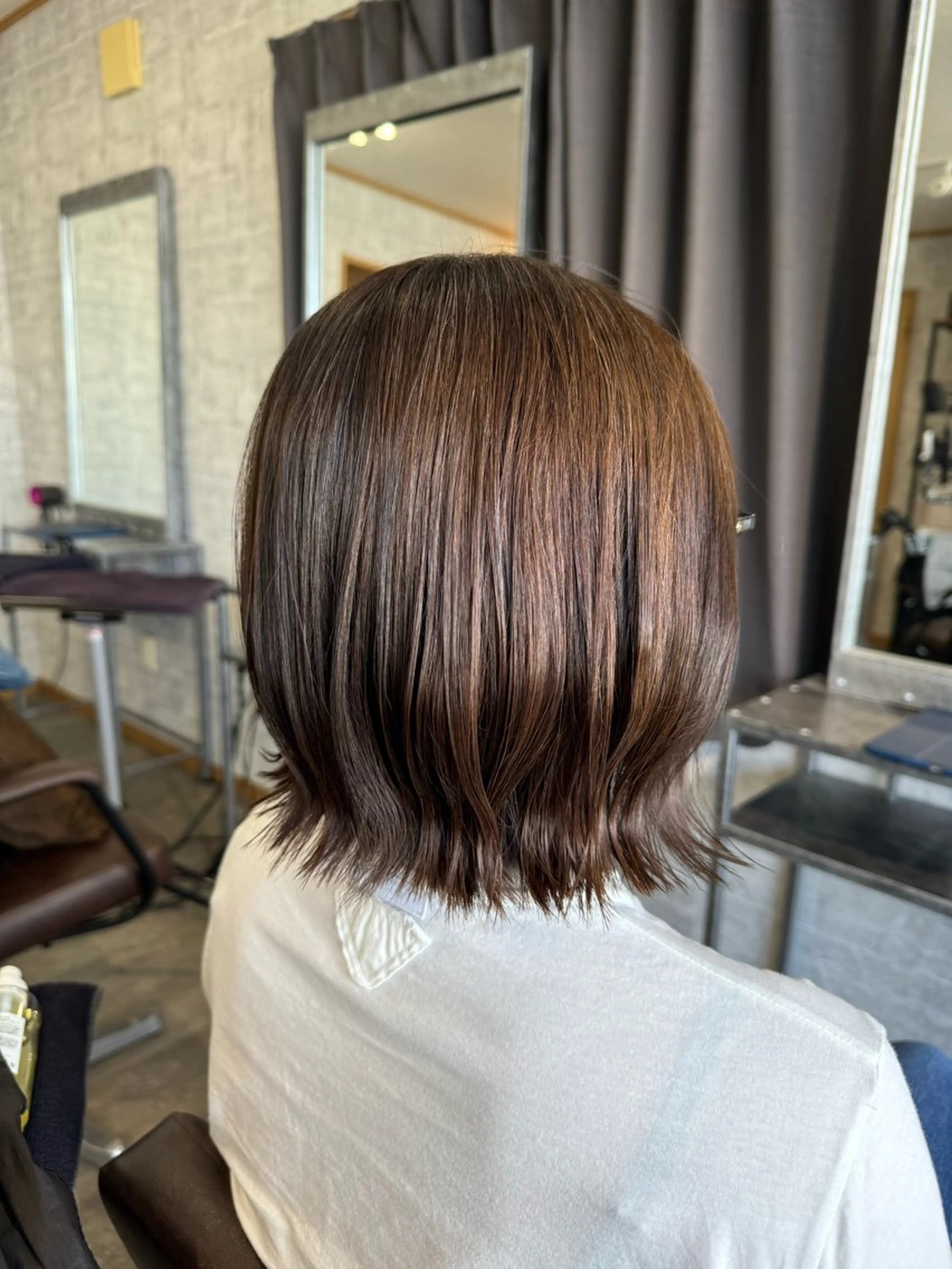 ミディアム カラー 月館 怜奈のヘアスタイル