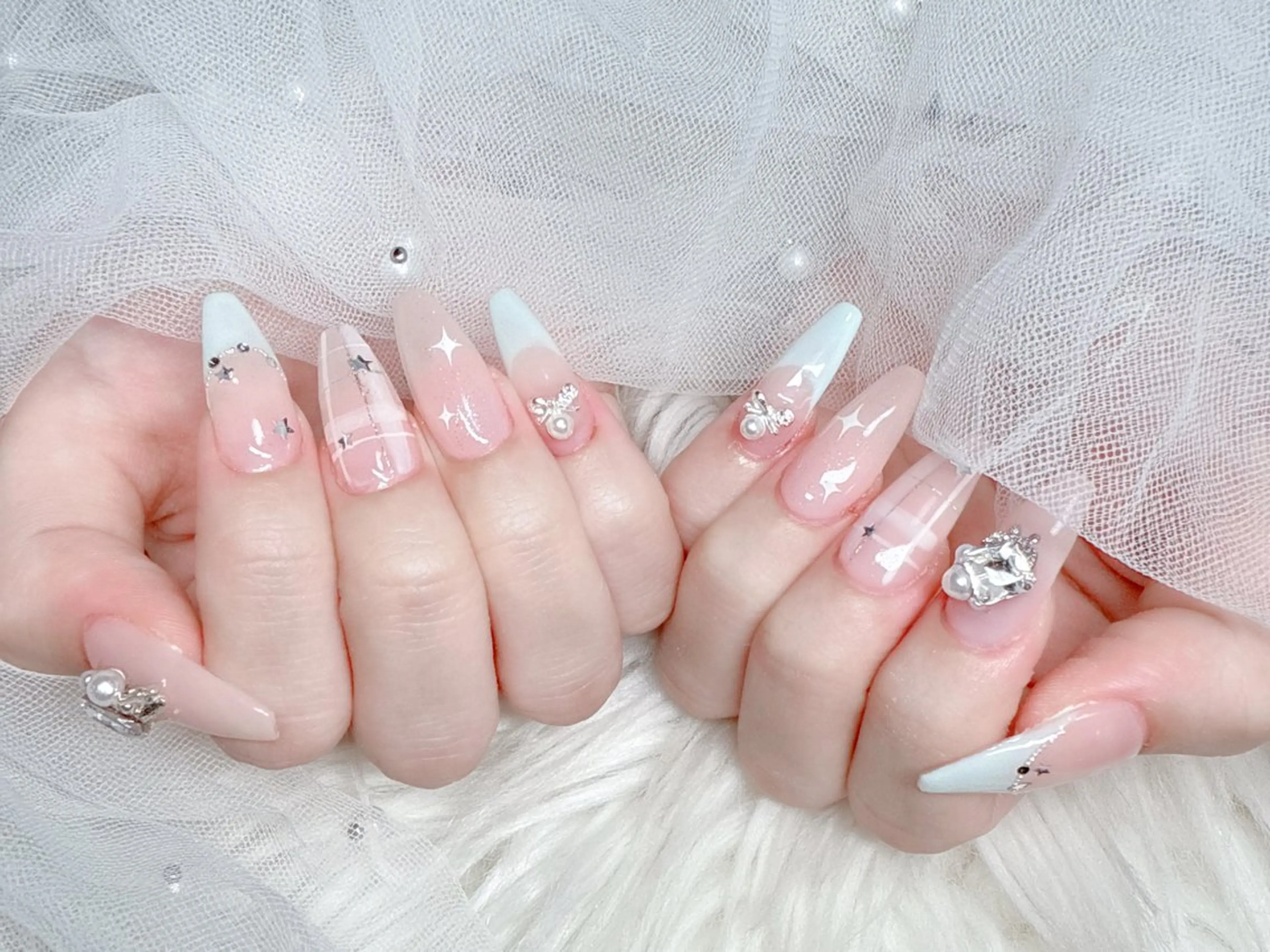 ネイル &ME Momoのネイルデザイン