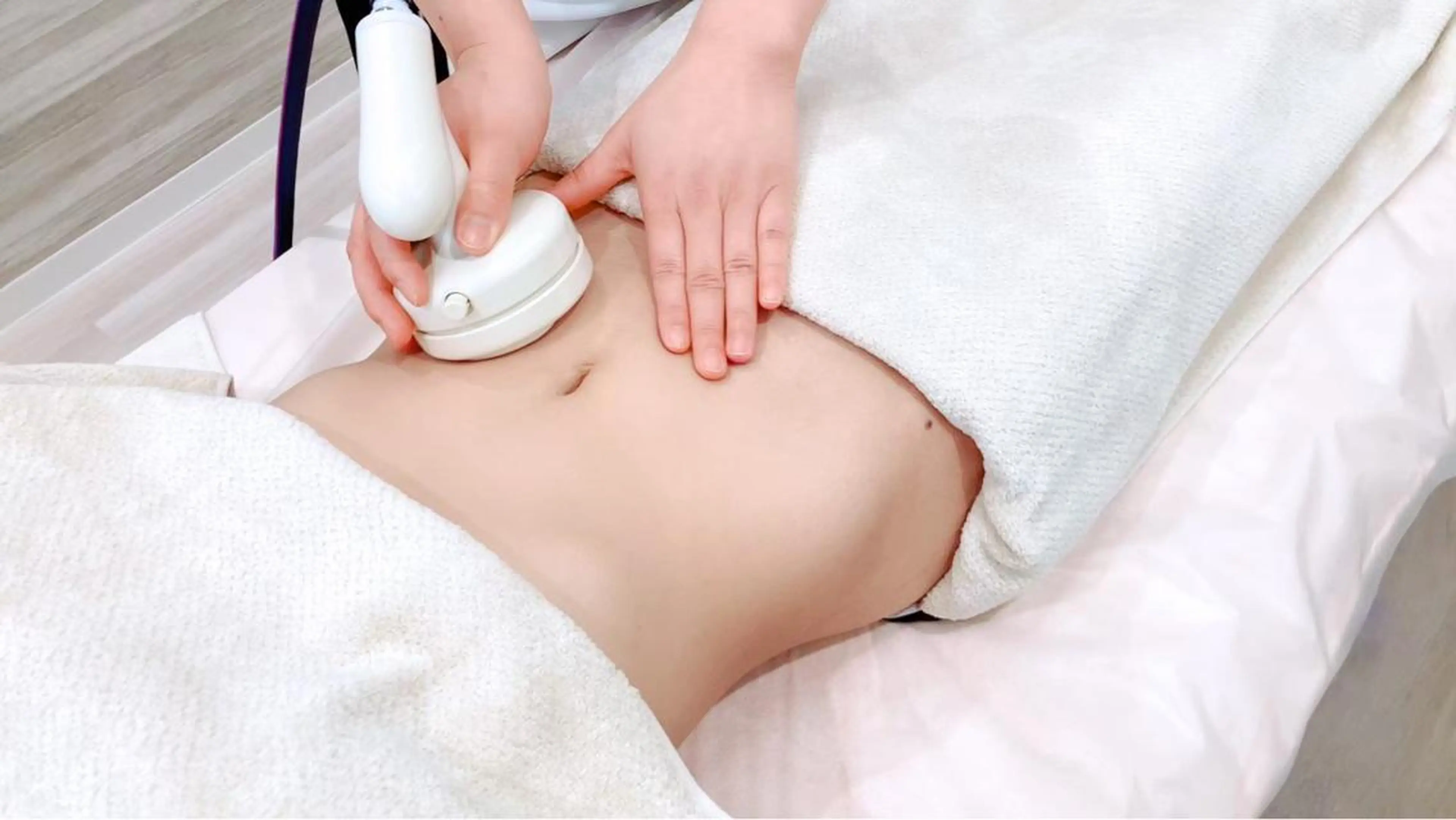 ピンポイントアプローチ💫ハイパーナイフ&シェイプかけ放題🌈30分￥9,240気になる部分を集中ケアで引き締め😊✨の写真