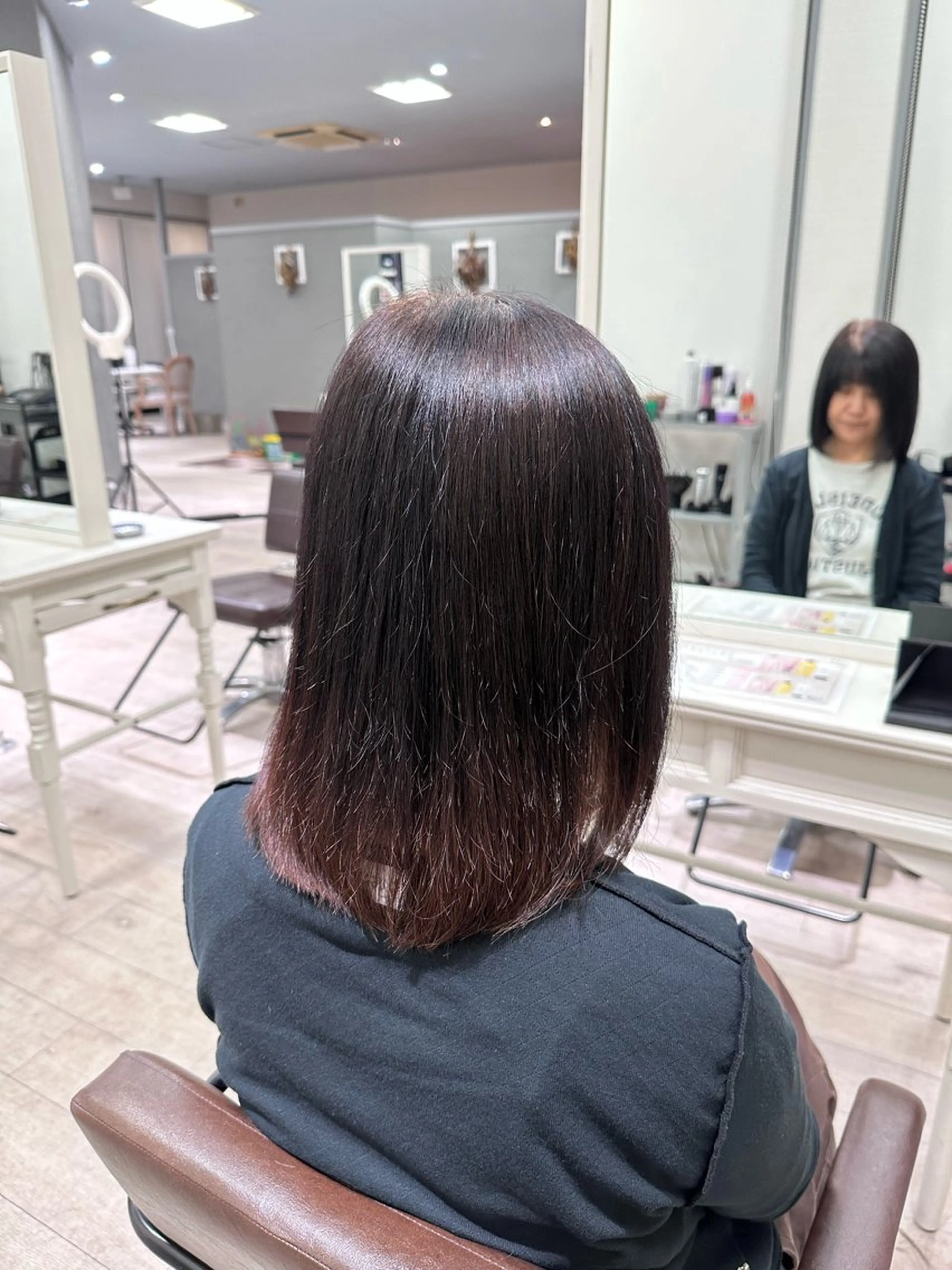 ミディアム 村上 佳織のヘアスタイル