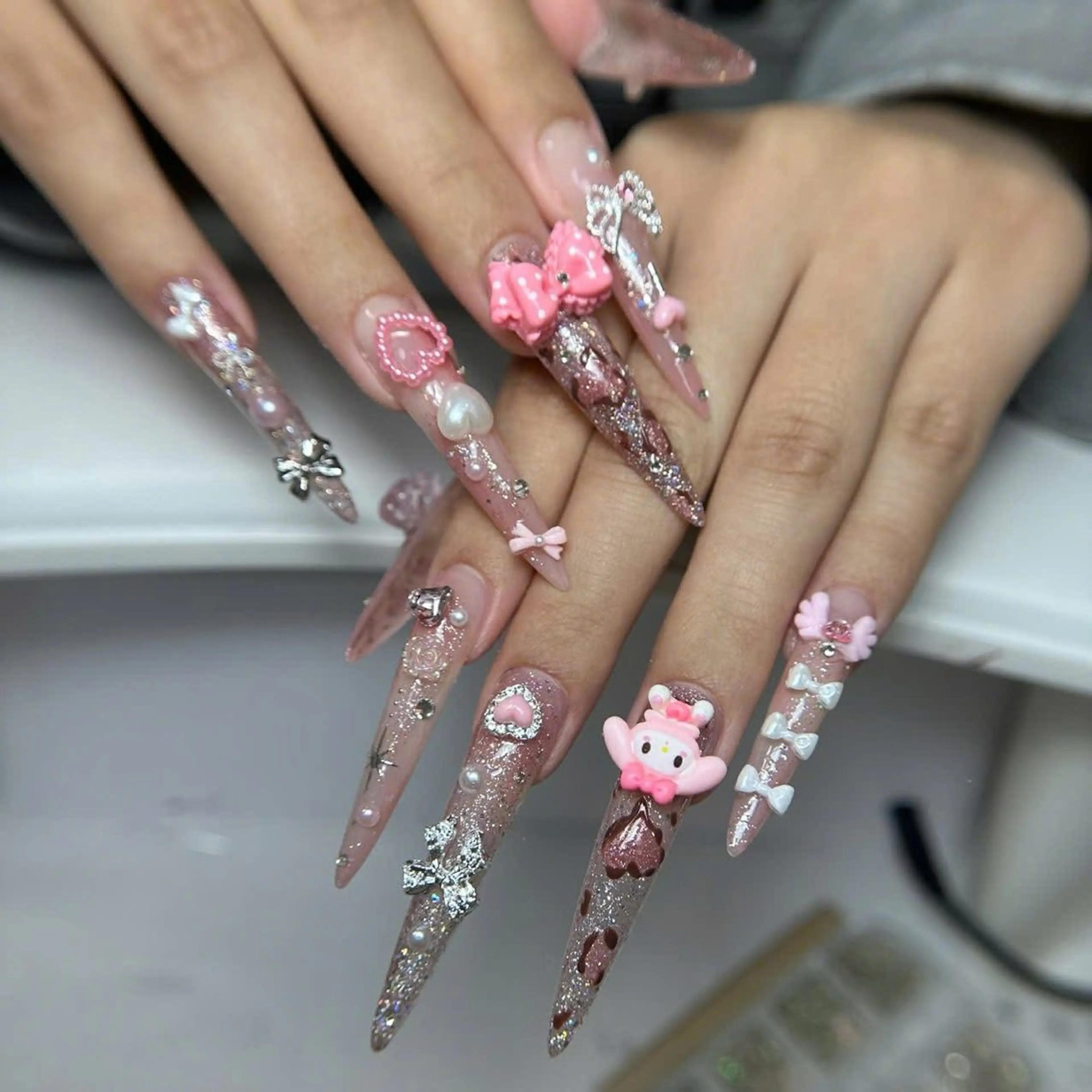 ネイル ハンドネイル Hi Beauty 渋谷(ネイル、ハイパーナイフ6、脂肪れいきゃく、マッサージ&エステサロン)所属・Hi beauty 渋谷のネイルデザイン