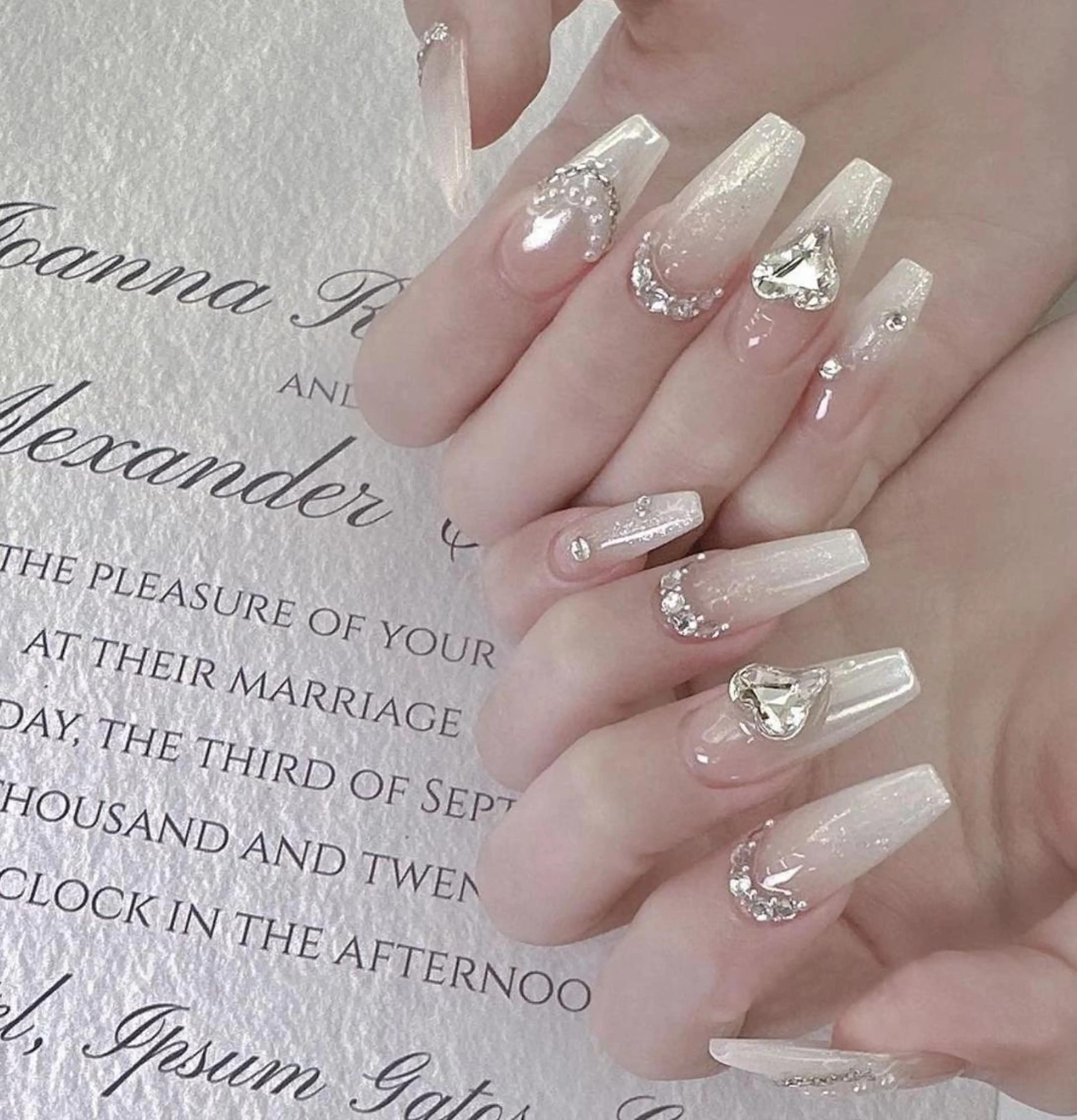 ネイル アートネイル 長さ出し スカルプネイル Queen’s 歌舞伎町店のネイルデザイン