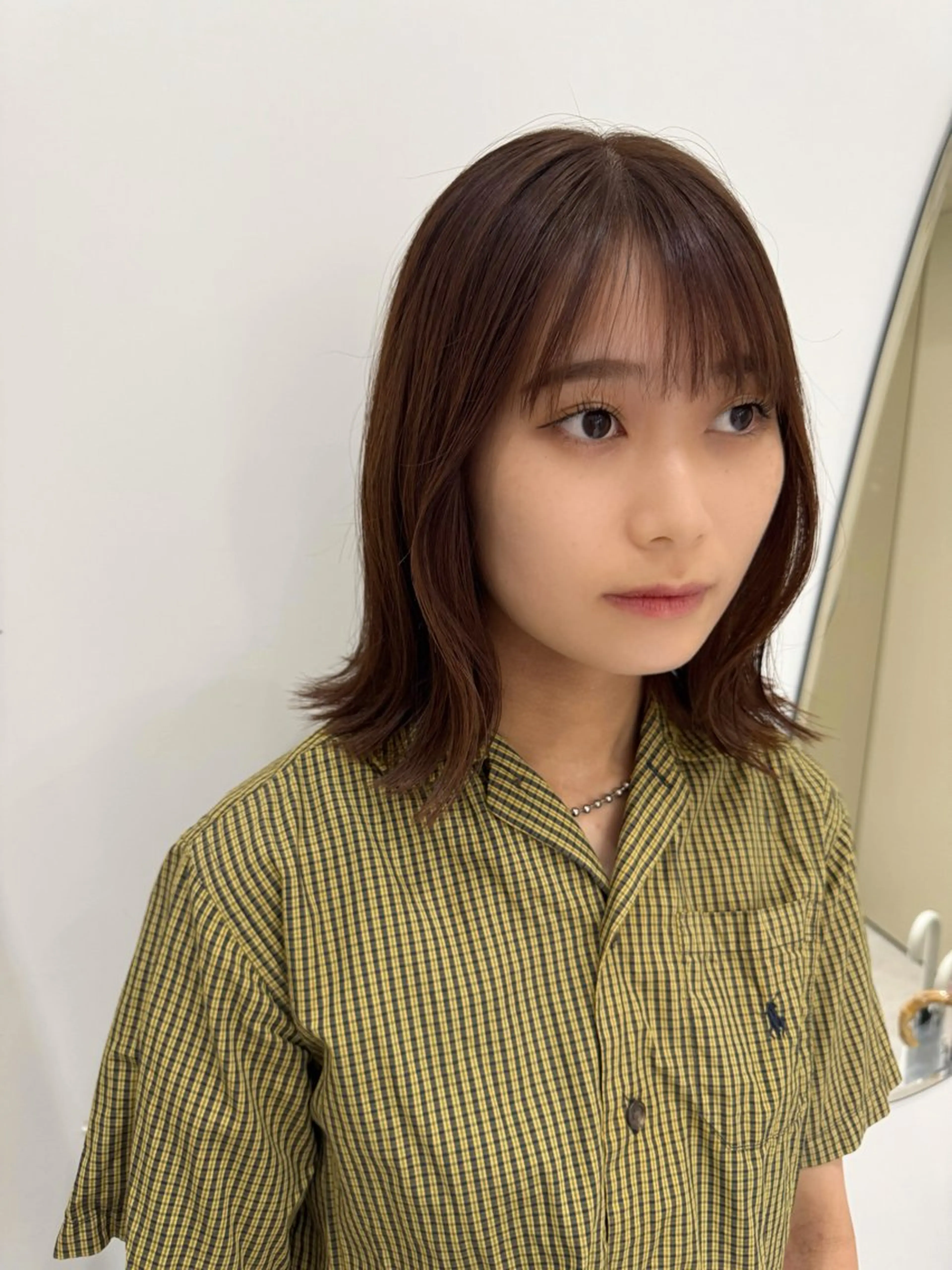 ショート カラー ベージュカラー ボブ 外ハネヘア カット ヘアカラー トリートメント 透明感カラー ボブ ミディアム 齊木勇人のヘアスタイル