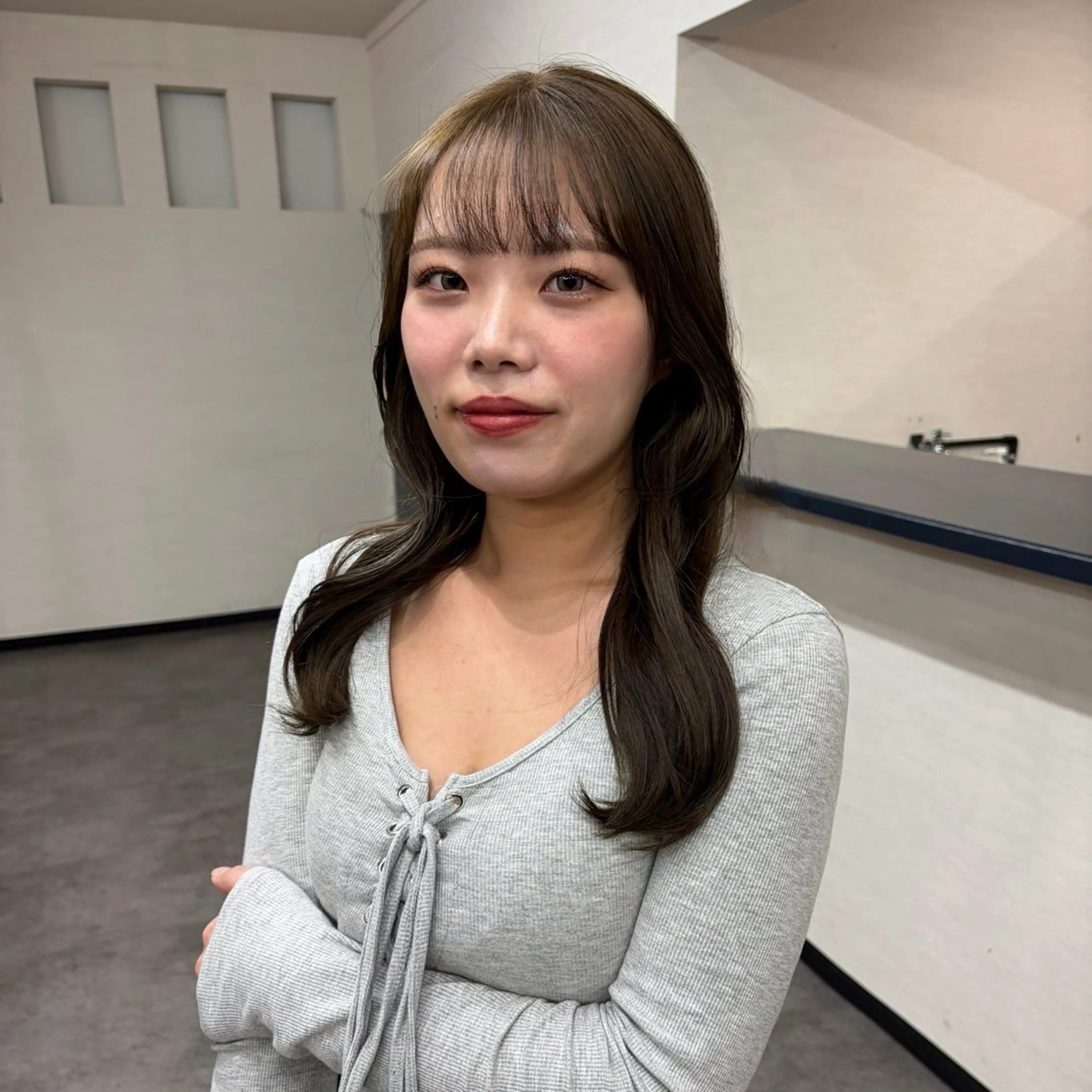 セミロング カラー 鳥居 叶夢のヘアスタイル