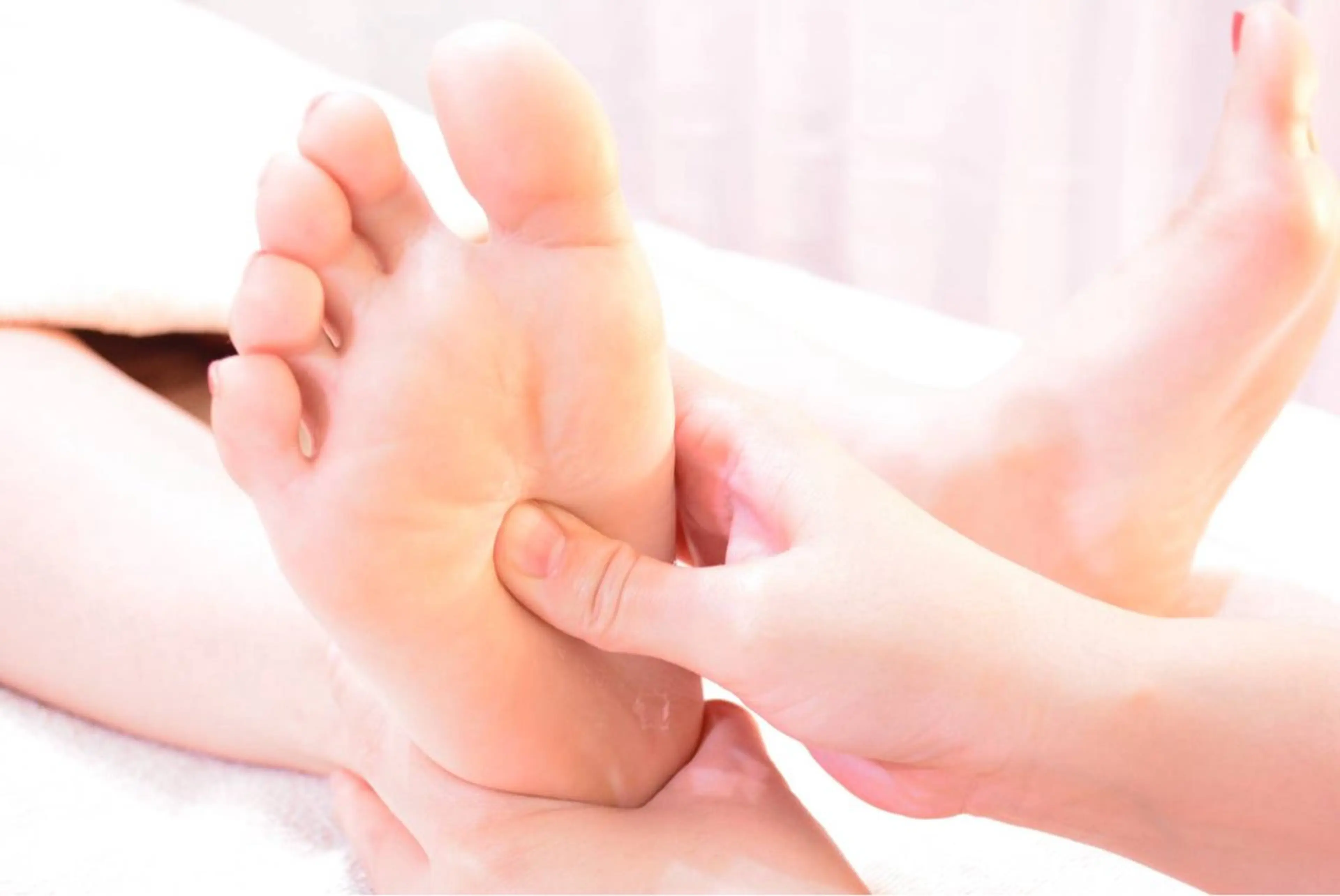 冷えむくみ疲れに効く【足ツボ★足裏から膝下ほぐし】40分3000円/リフレソロジーの写真