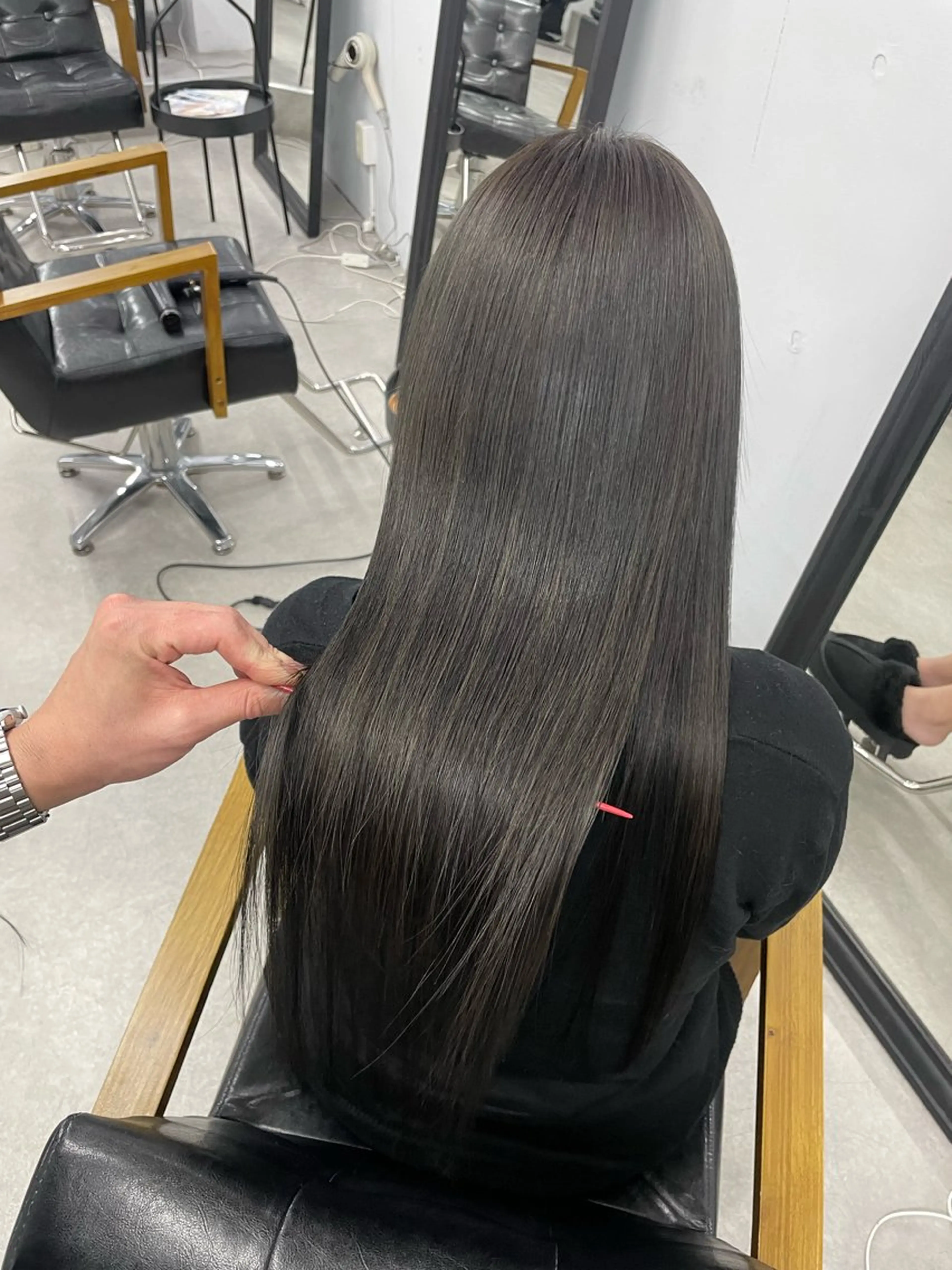 ロング 縮毛矯正 トリートメント クリヤマ ヒシギのヘアスタイル