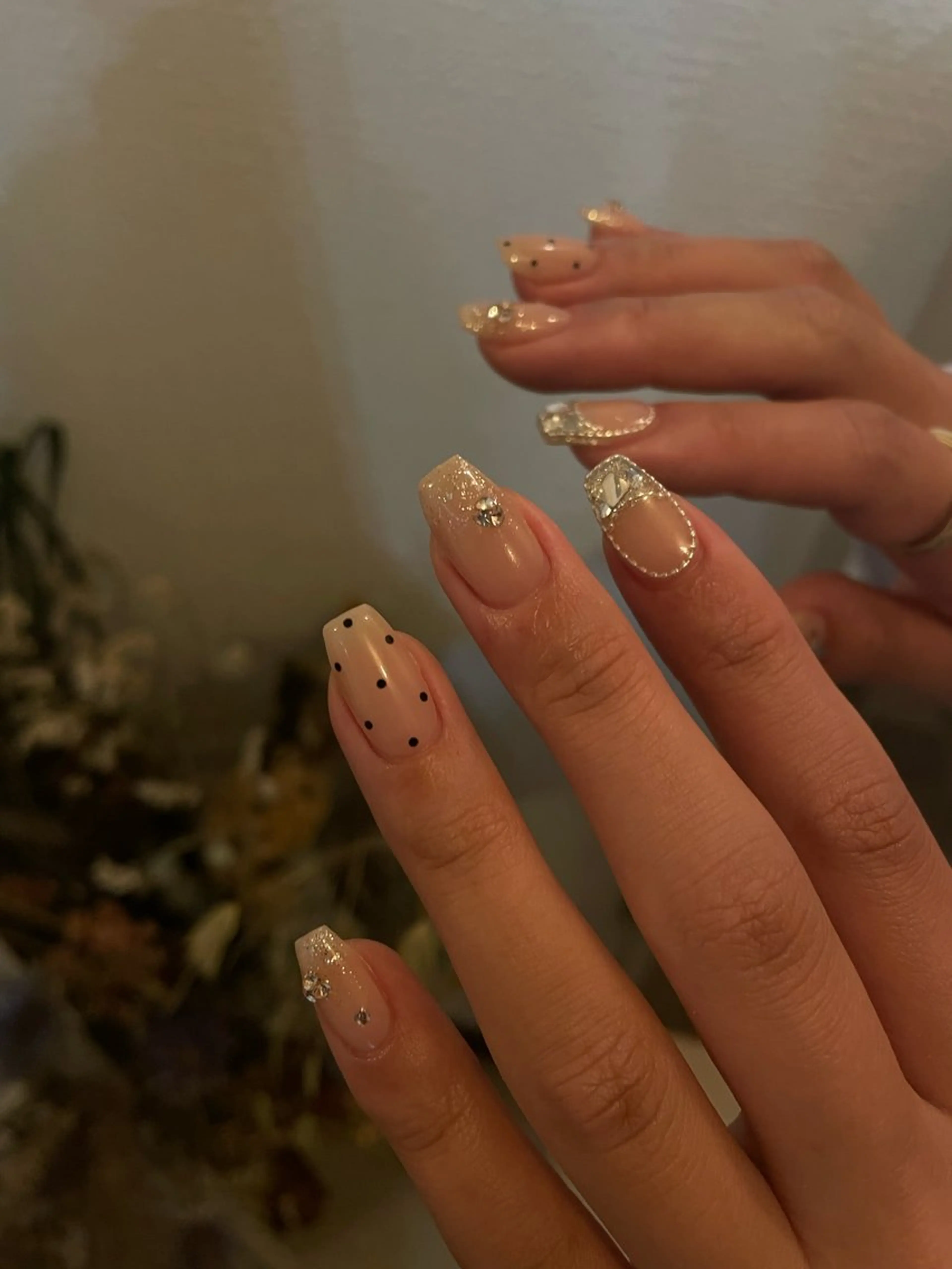 ネイル ハンドネイル フットネイル with hues AYAのネイルデザイン