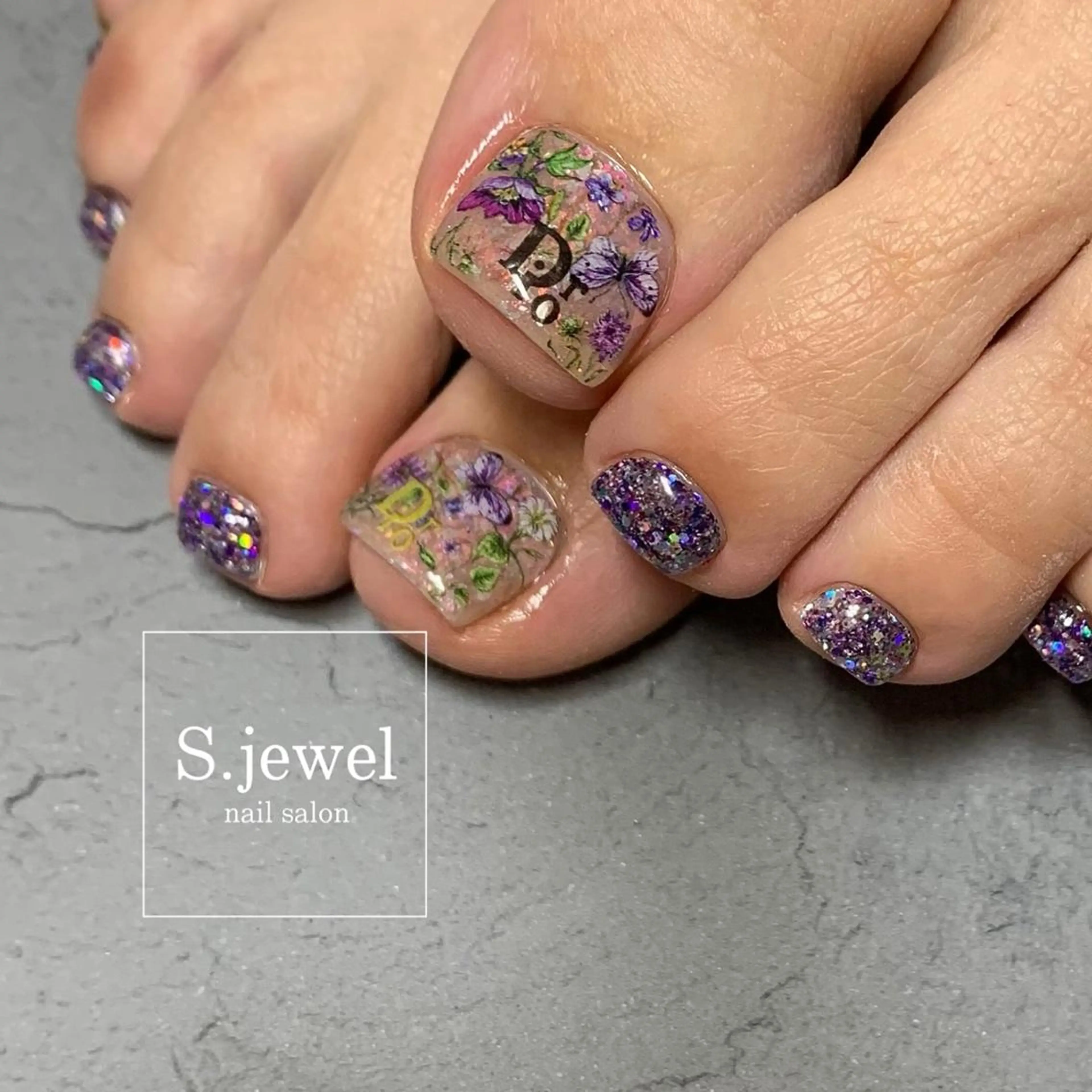 ネイル S. JEWELのネイルデザイン