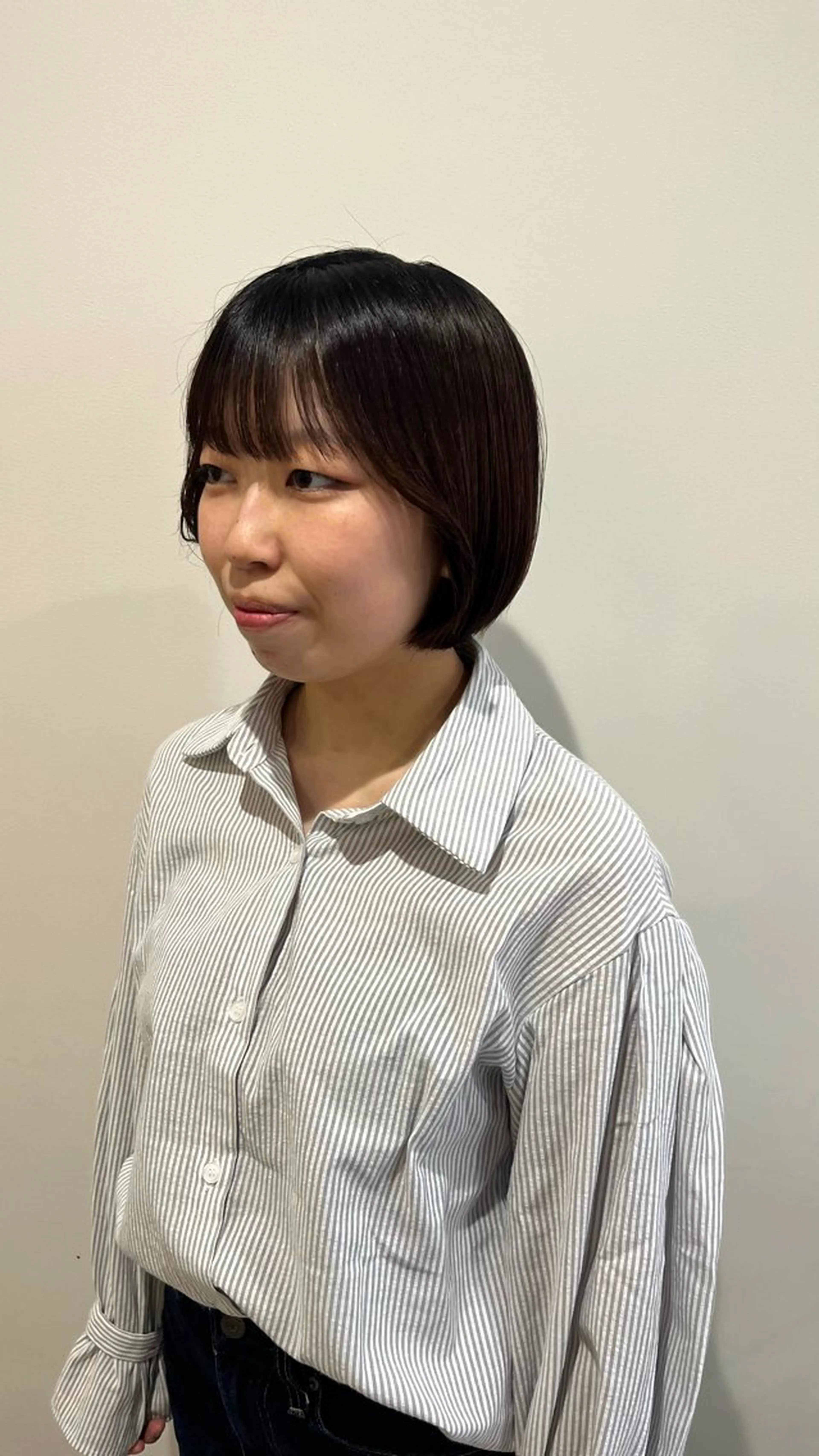 ショート レイヤーカット/ 艶カラー/YUKAのヘアスタイル