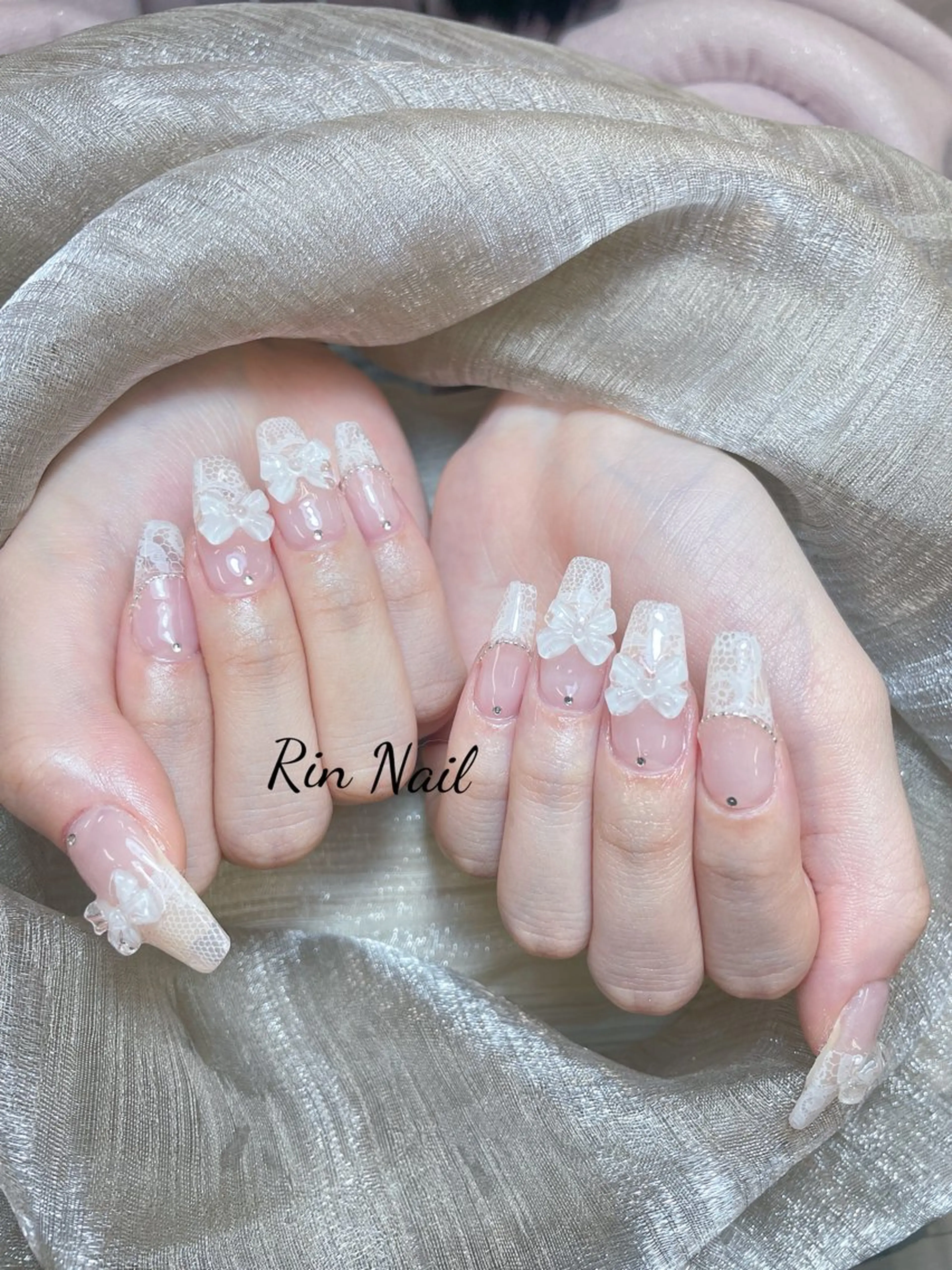 ネイル フレンチネイル ジェルネイル 韓国ネイル マグネットネイル ネイルチップ Rin Nail 新大久保店のネイルデザイン