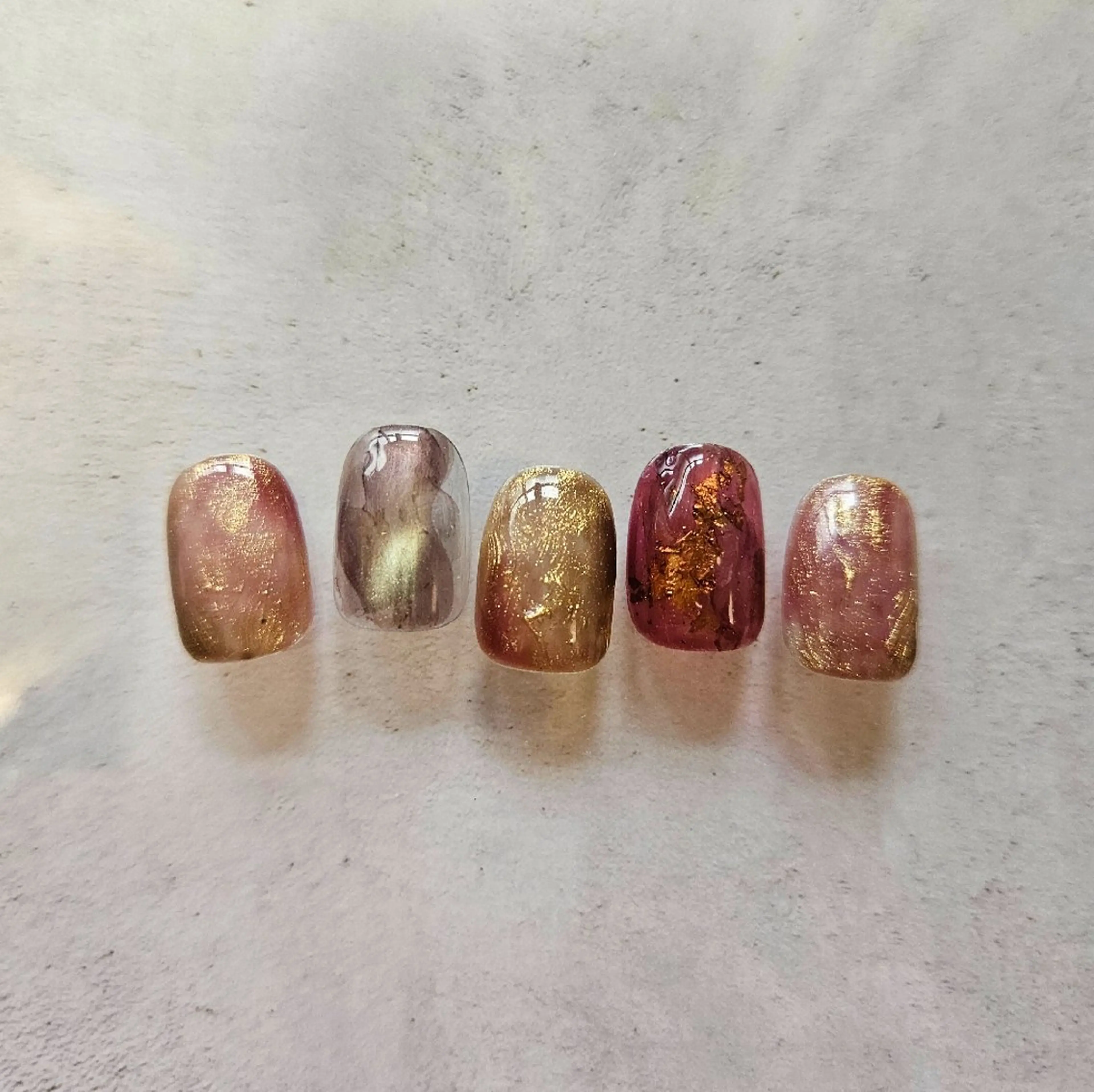 ネイル キラキラネイル マグネットネイル ニュアンスネイル ハンドネイル Nailsalon manoのネイルデザイン