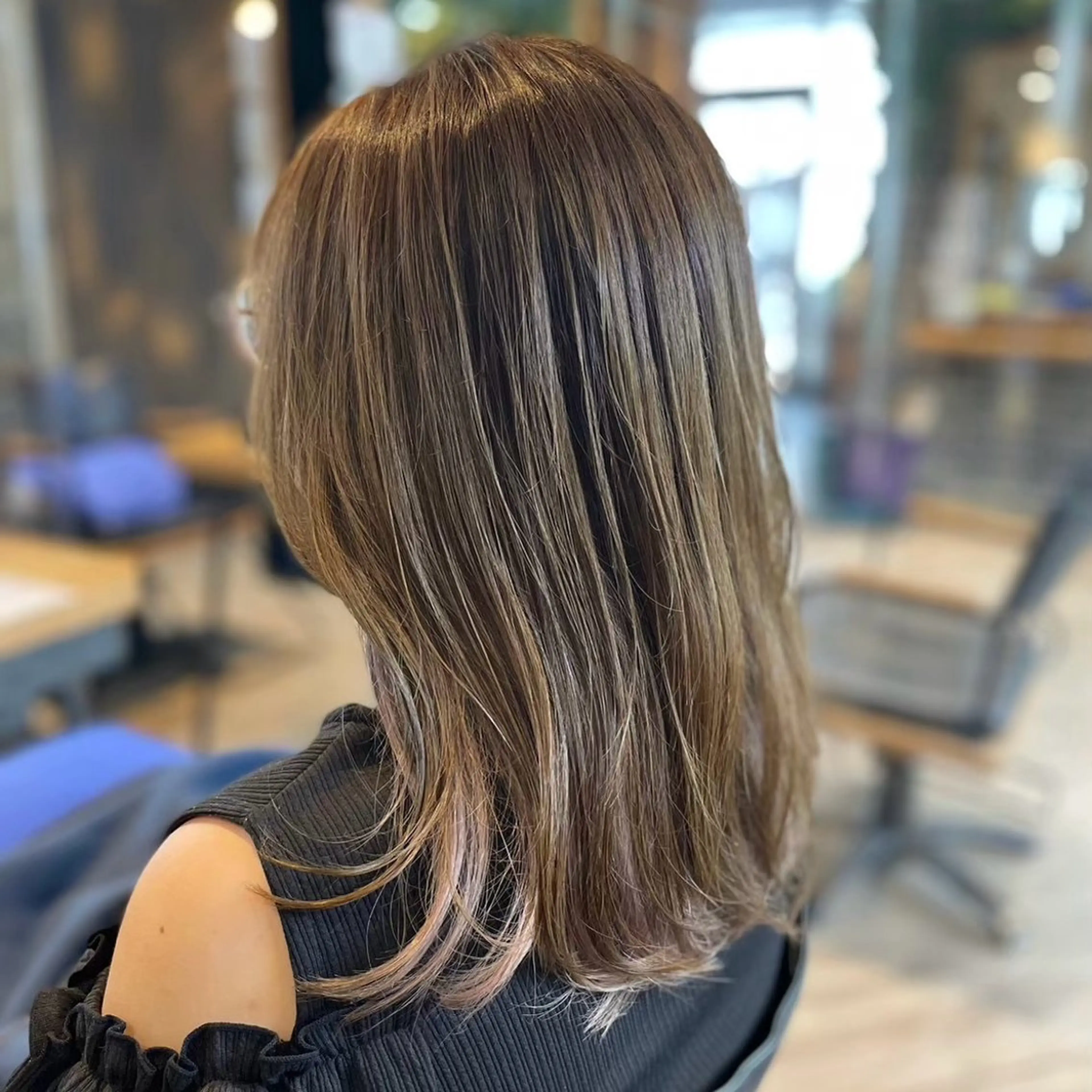 セミロング カラー バレイヤージュ 卒業式のヘアスタイル レイヤーカット 🫧RYOグレージュ /透け感カラー🫧のヘアスタイル