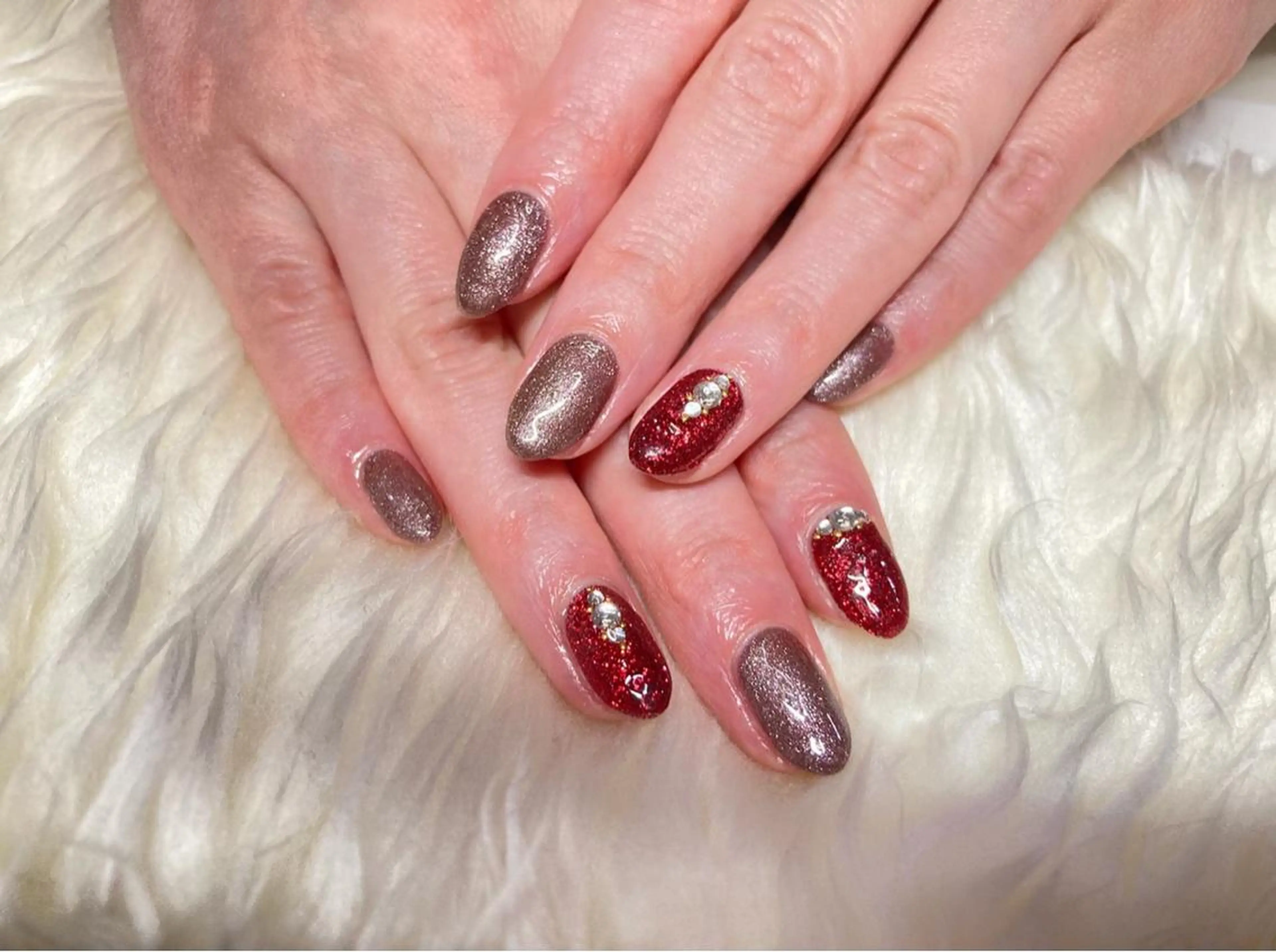 ネイル ボルドー ジェルネイル ニュアンスネイル パラジェル ブライダルネイル ハンドネイル Nail&eye Belire 新宿のネイルデザイン