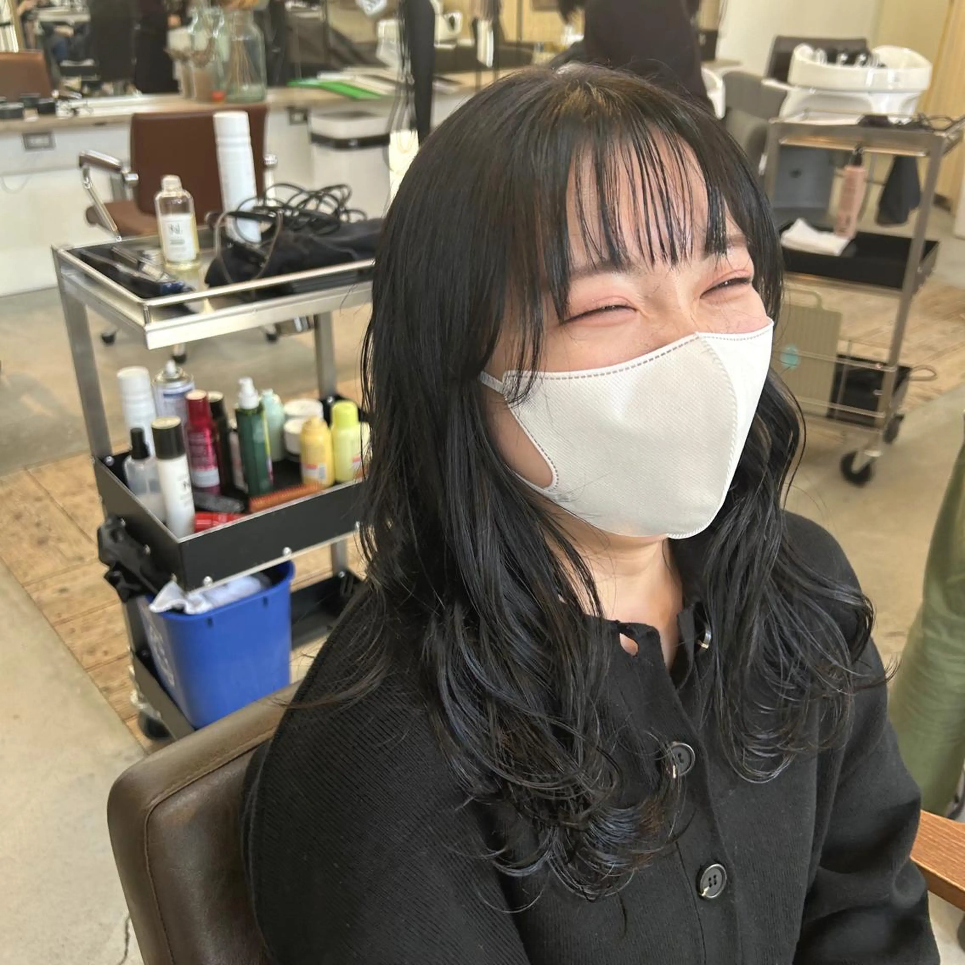 ミディアム カット 綿貫 美雪のヘアスタイル