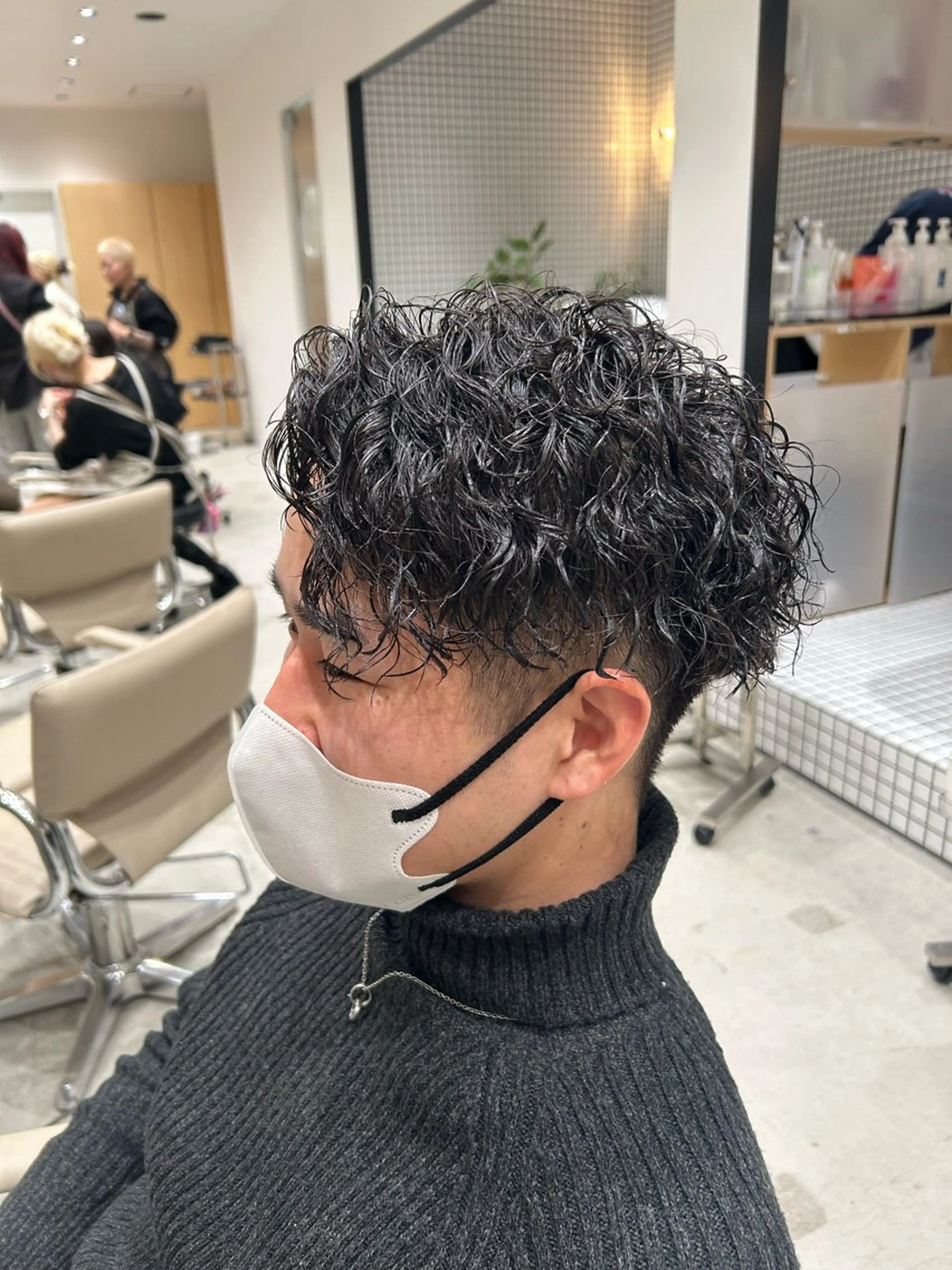 パーマ メンズ フェードカット メンズパーマ ツイストスパイラルパーマ スパイラルパーマ 🐲ツイスパ🐲 フェード/龍のヘアスタイル
