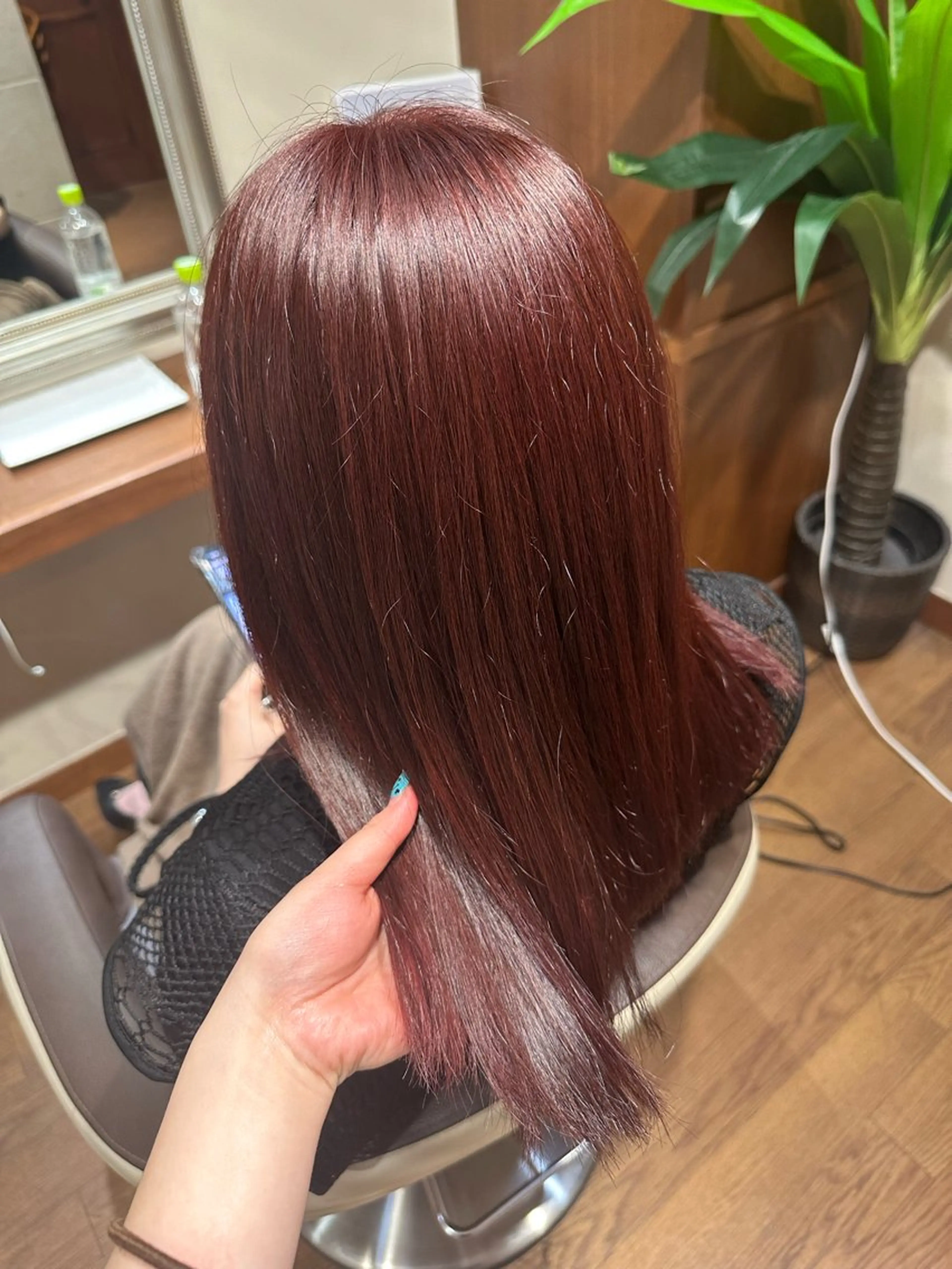 セミロング カラー レッドカラー ヘアカラー トリートメント RINA .のヘアスタイル