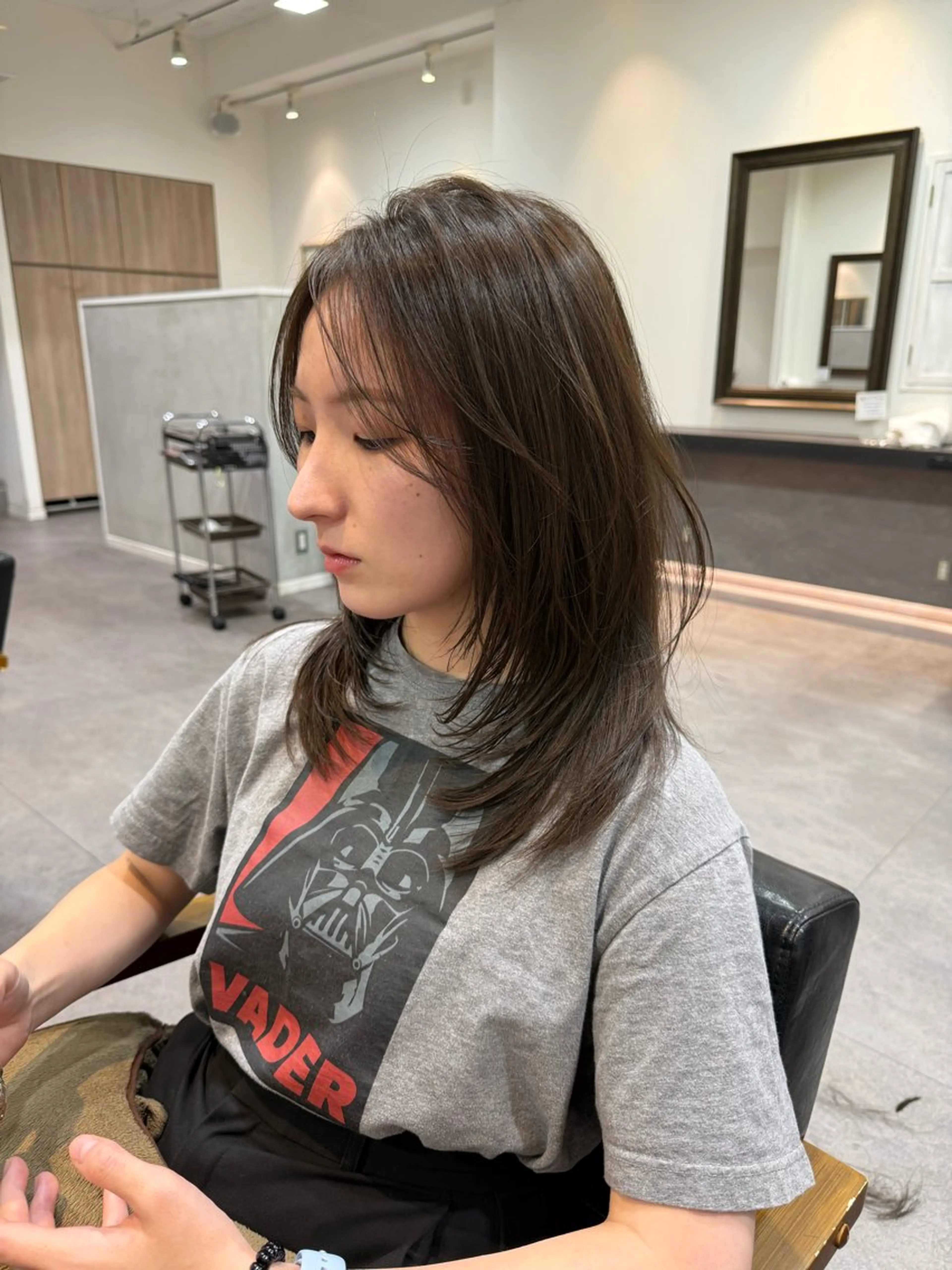 セミロング レイヤーカット 宮本 幸樹のヘアスタイル