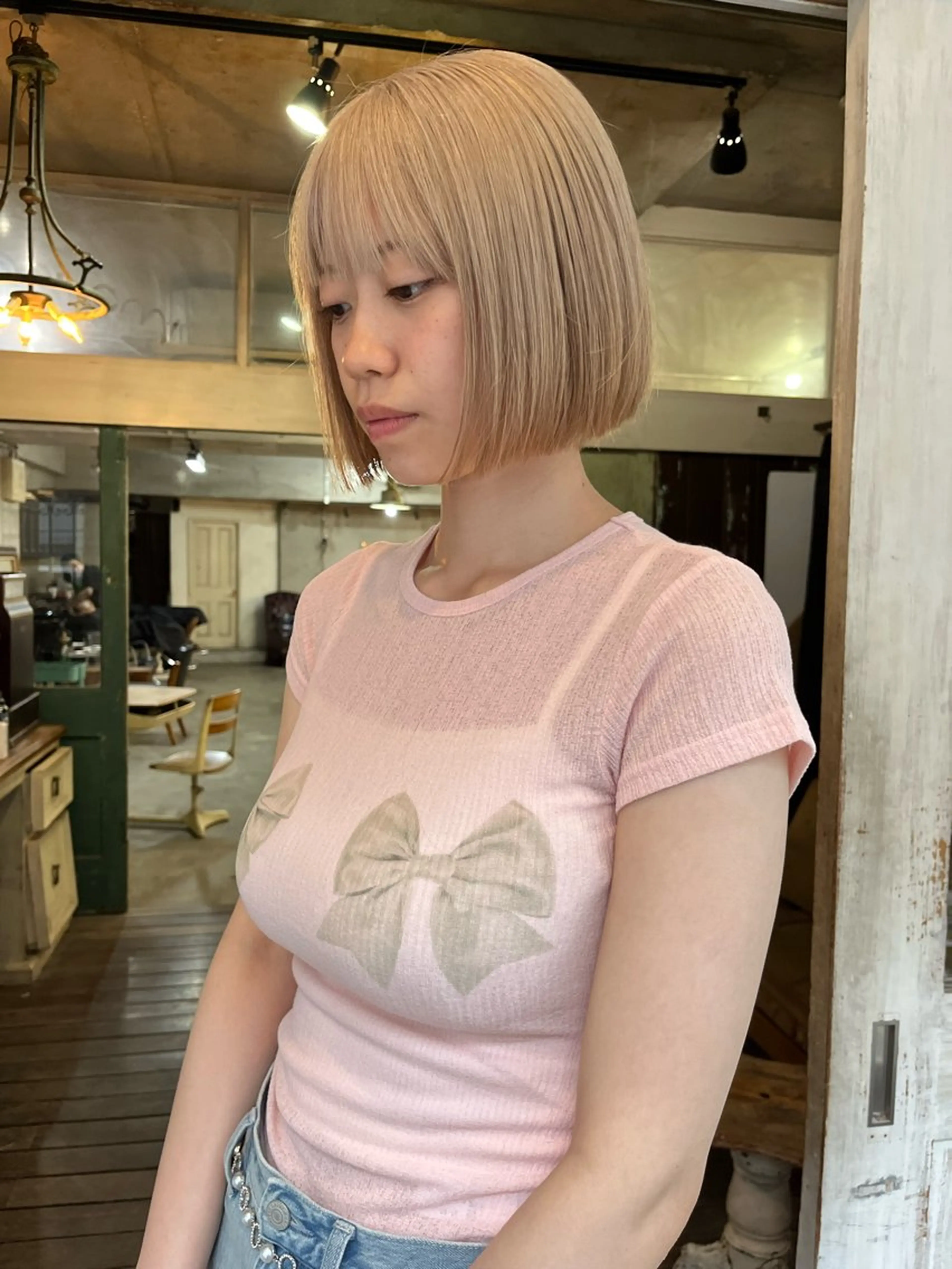 ミディアム カラー カット ヘアカラー トリートメント ハイトーン/顔まわり レイヤー/YUKAのヘアスタイル