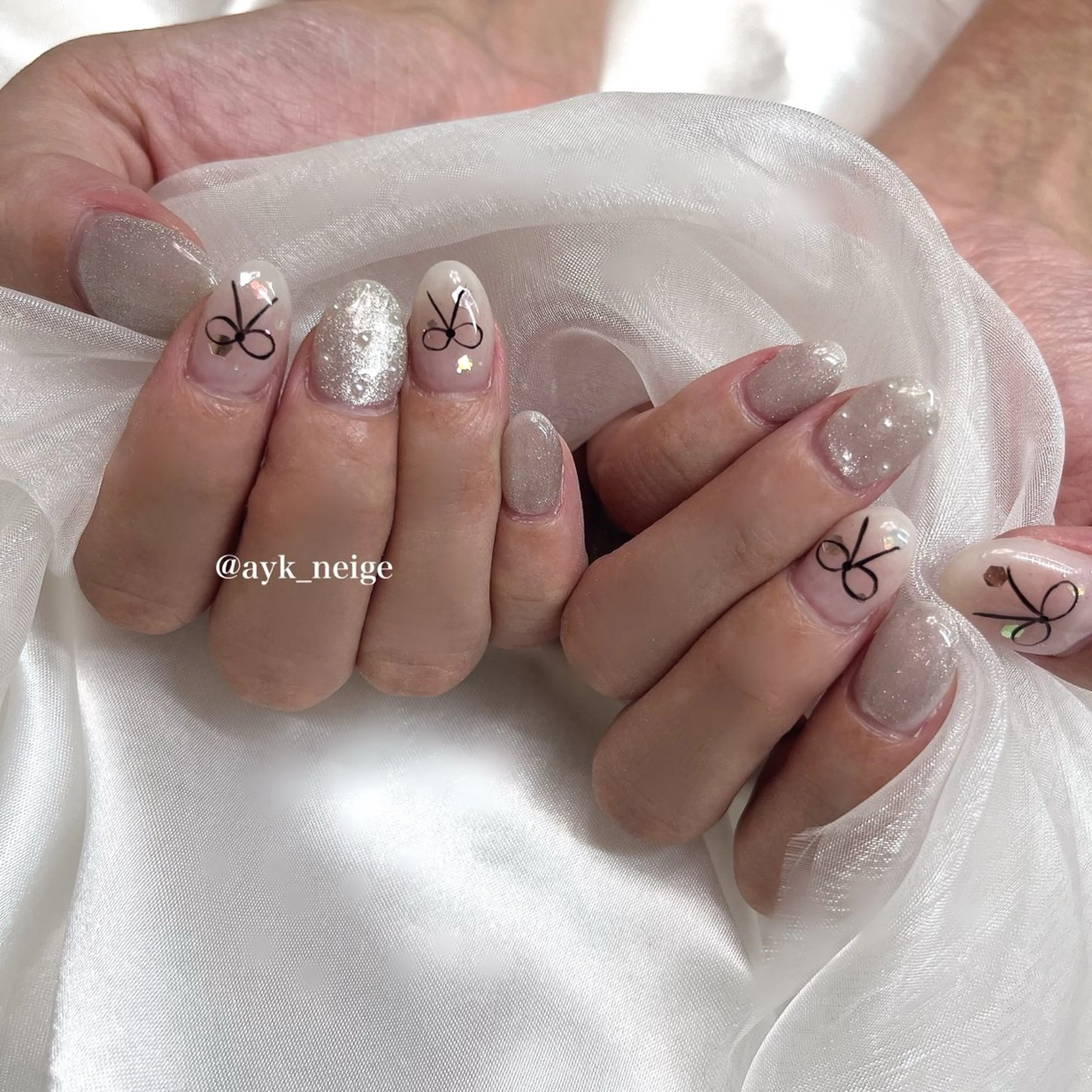 ネイル フットネイル フレンチネイル キラキラネイル 韓国ネイル マグネットネイル n'eige nail所属・大谷 綾香のネイルデザイン