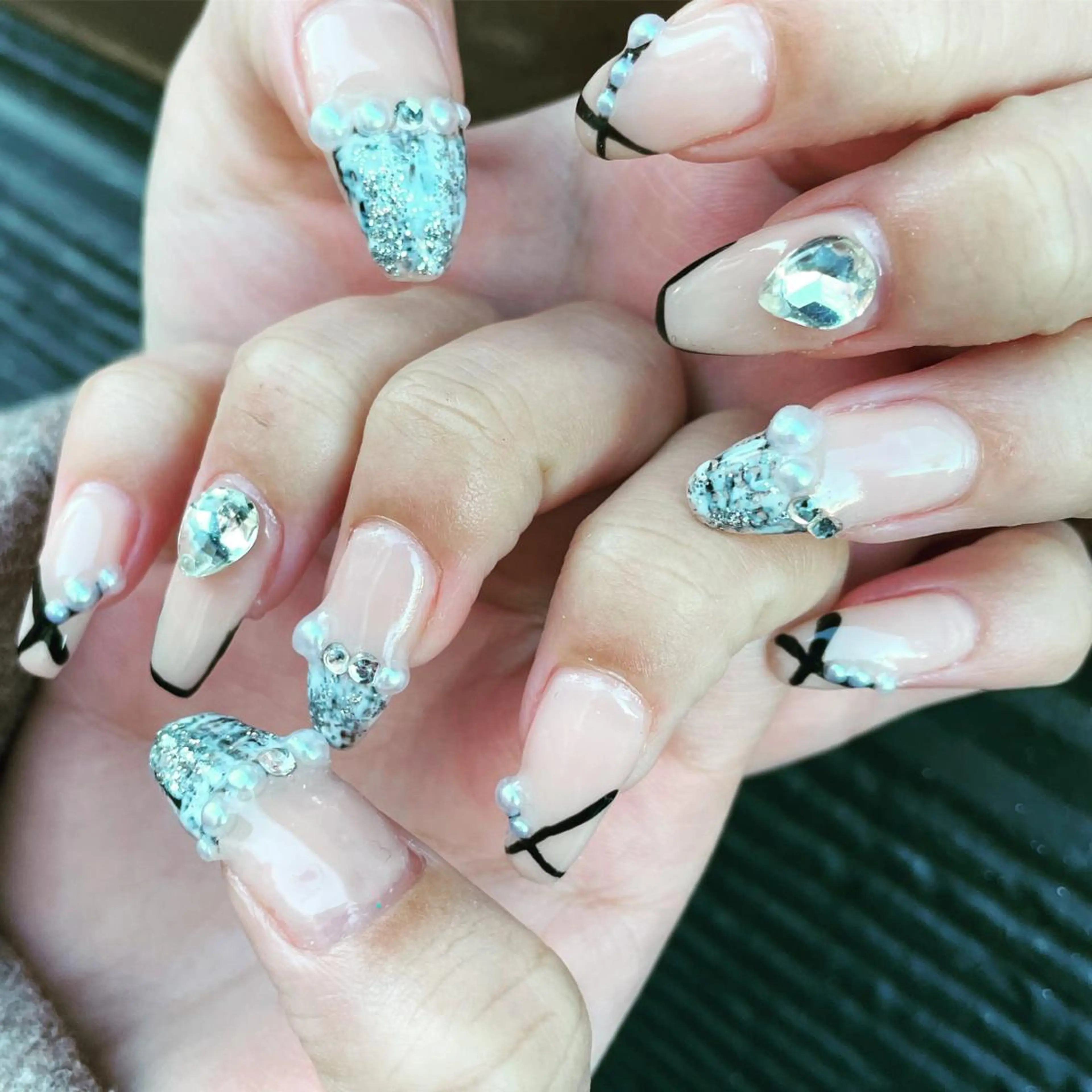 ネイル ハンドネイル CRAZY NAILのネイルデザイン