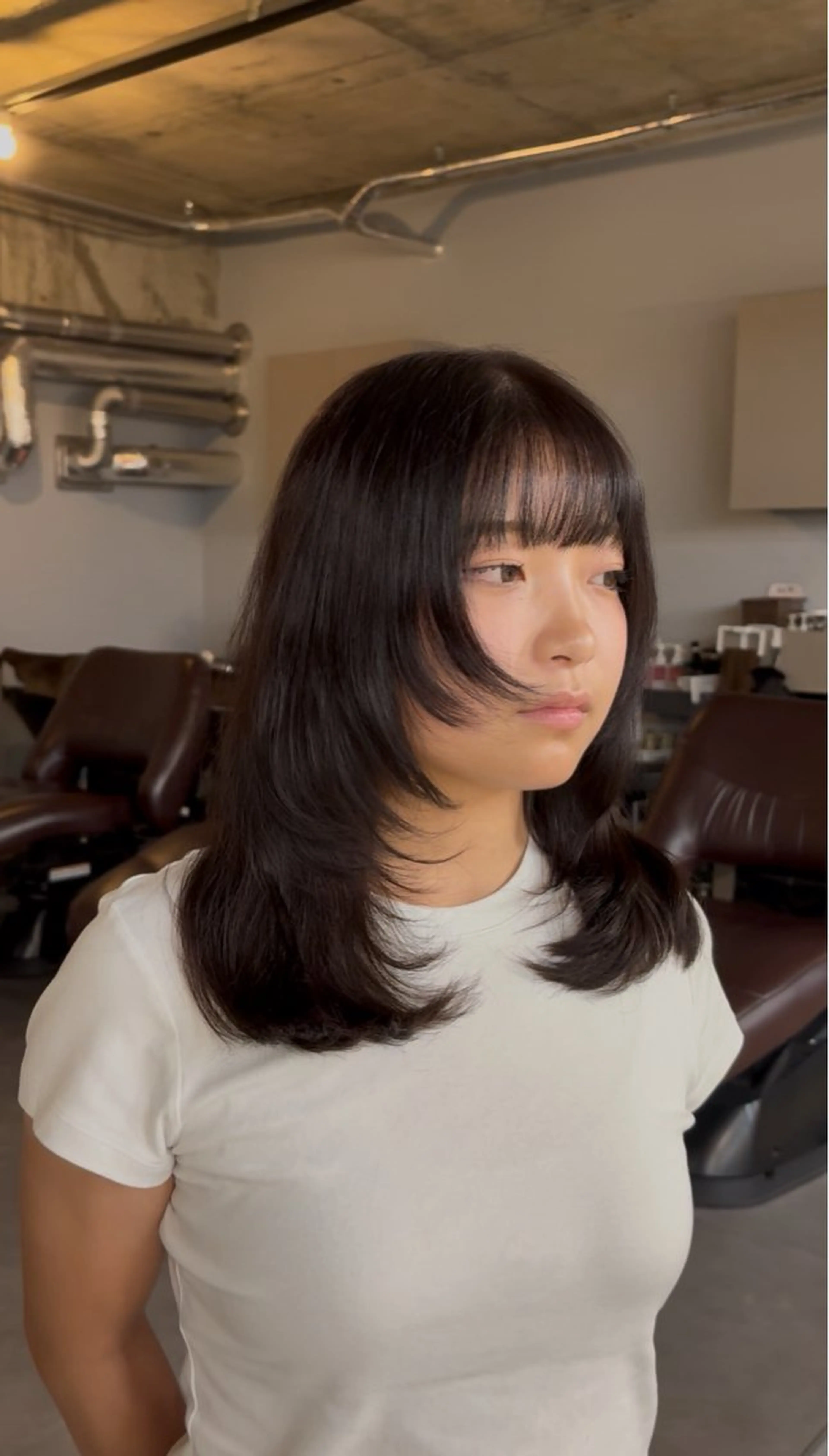 セミロング レイヤーカット ニシタニ コハルのヘアスタイル