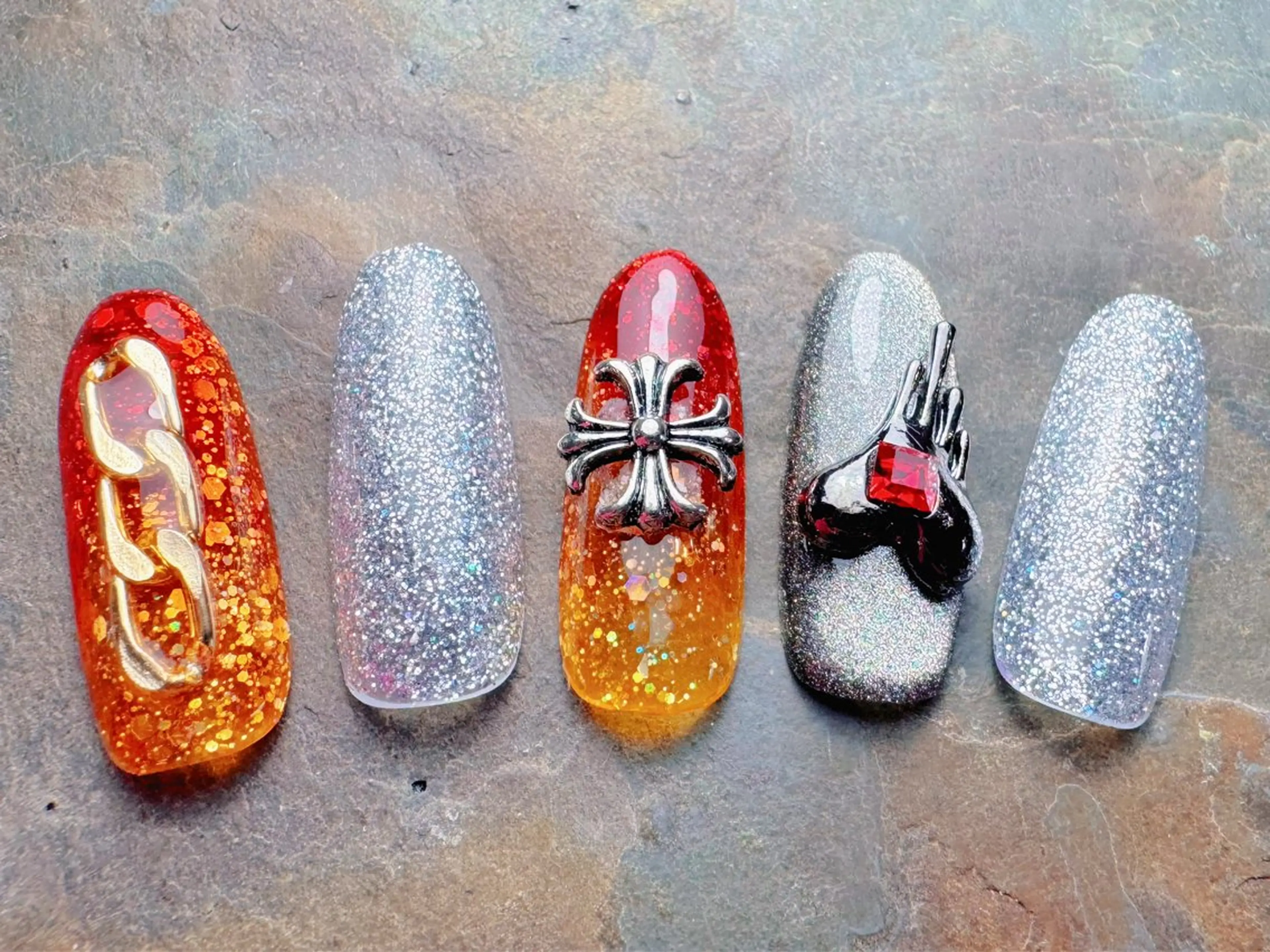 ネイル ハンドネイル マジックミラー所属・マジック ミラーのネイルデザイン