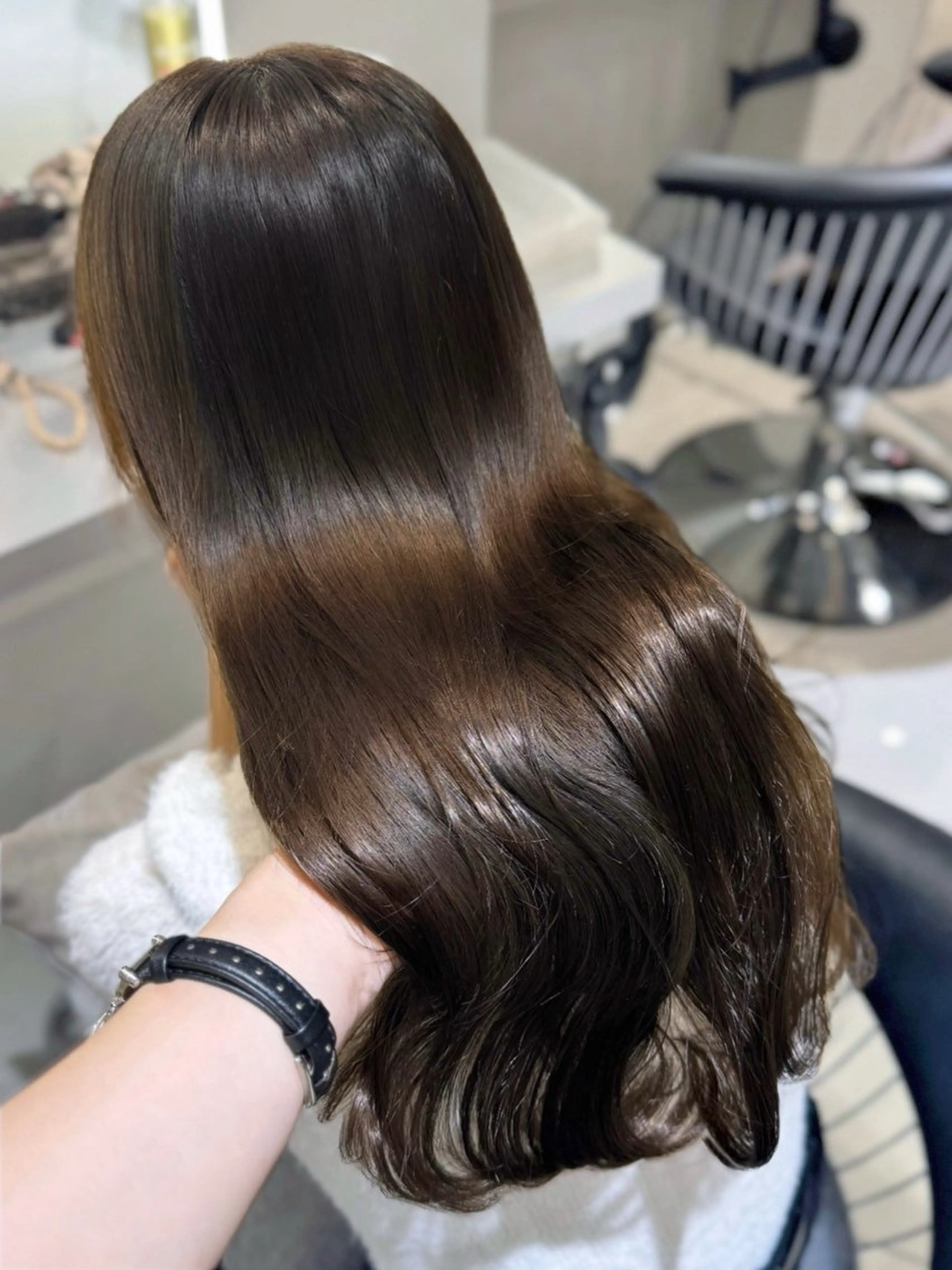 ロング カラー ベージュカラー オリーブベージュ ヘアカラー トリートメント 🐈‍⬛カチモリ/暖 色/𝐌𝐢𝐤𝐮のヘアスタイル