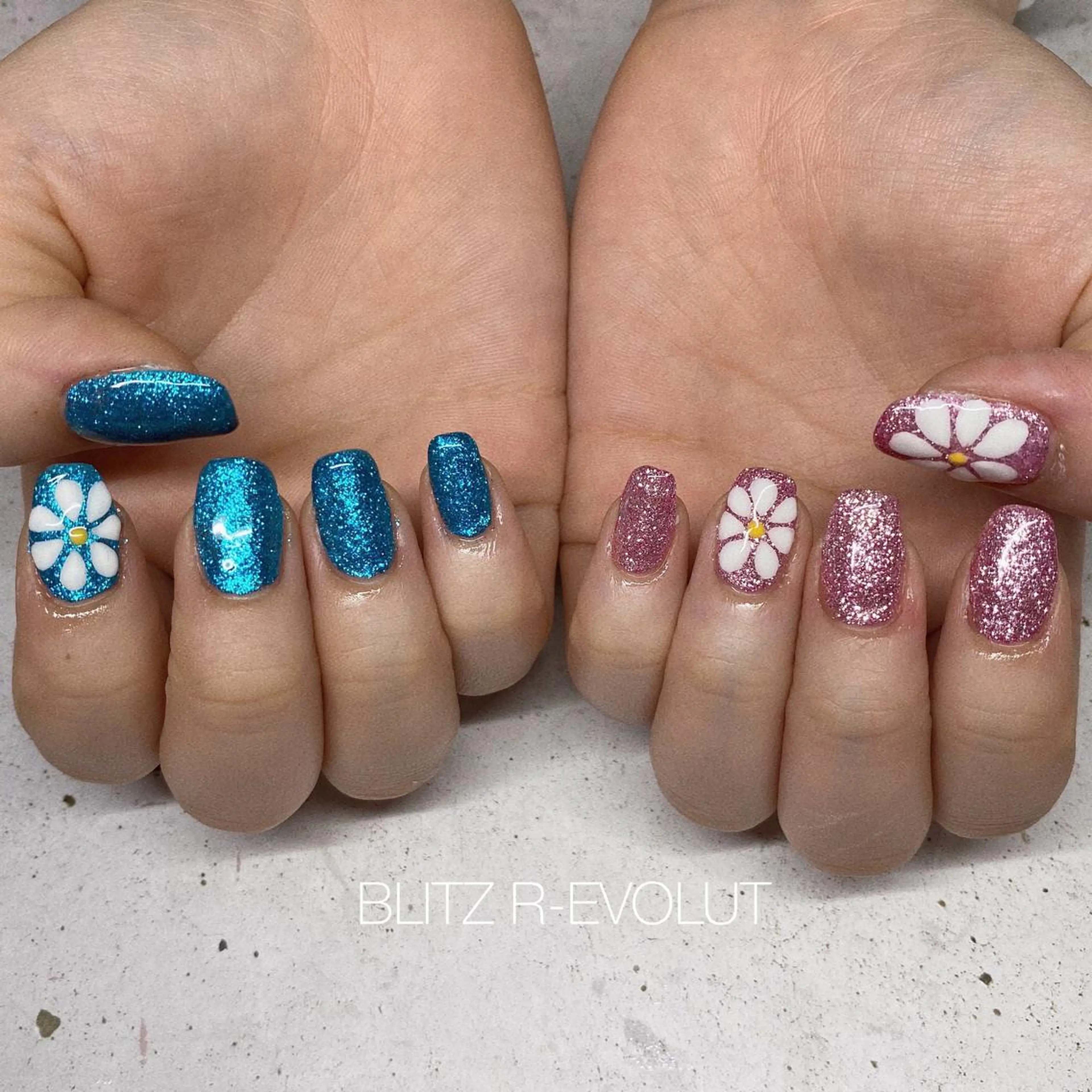 ネイル ハンドネイル ☁️BLITZ 🎀笠原雪音🎀のネイルデザイン