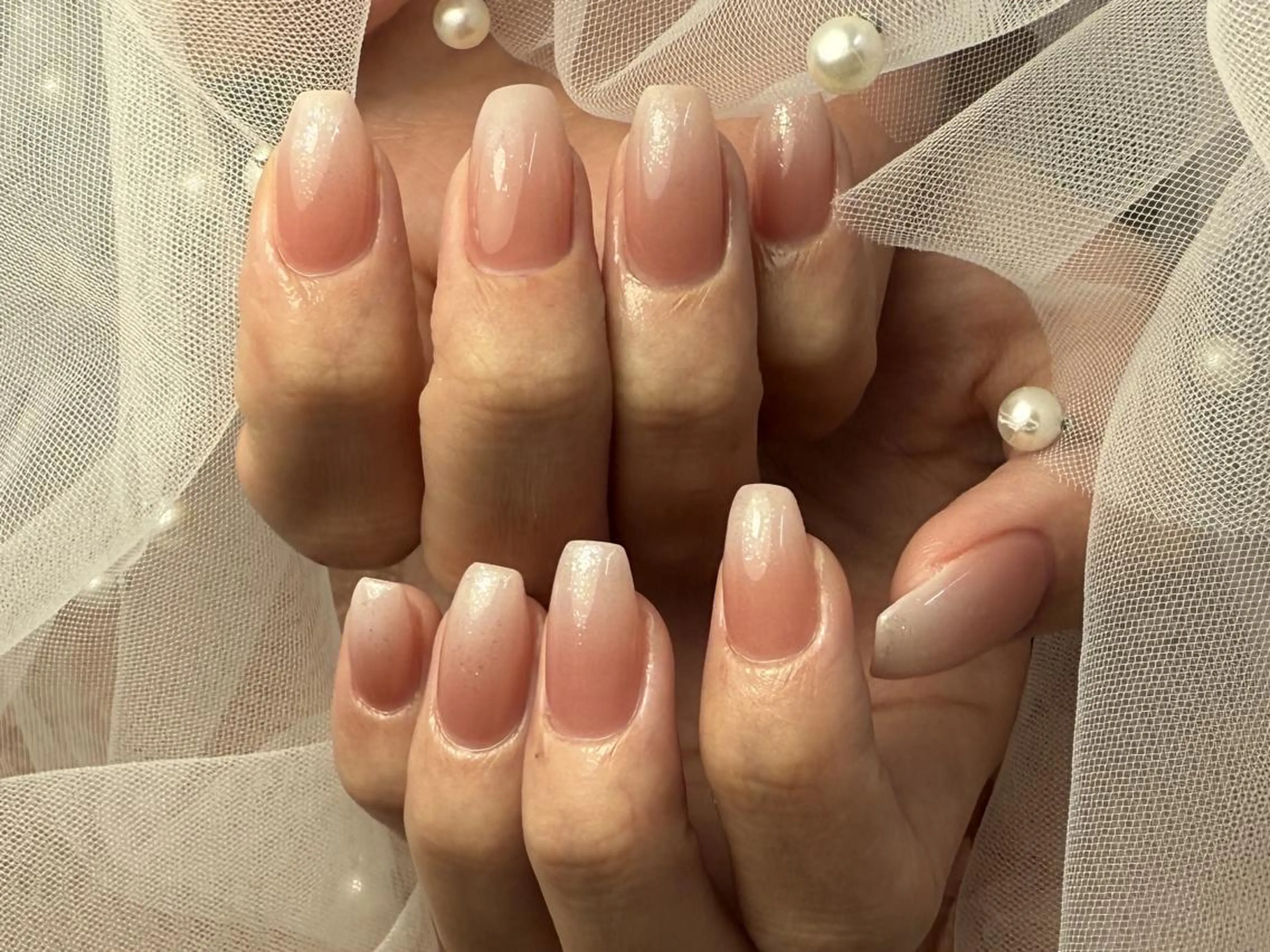 ネイル グラデーション シンプルネイル ハンドネイル ハンドケア ToliyDeliy Nail Salonのネイルデザイン