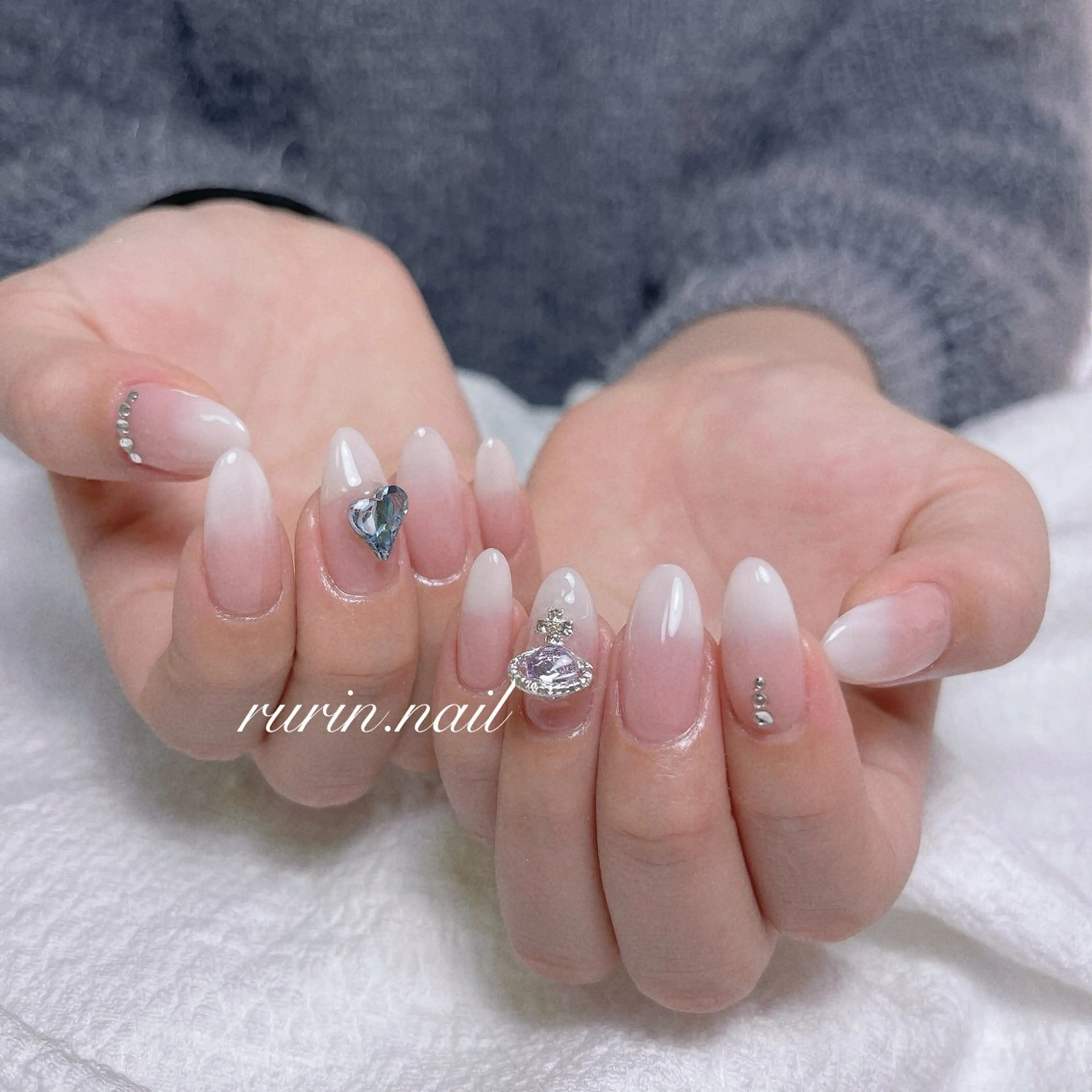 ネイル グラデーション ルリン サロン💅のネイルデザイン