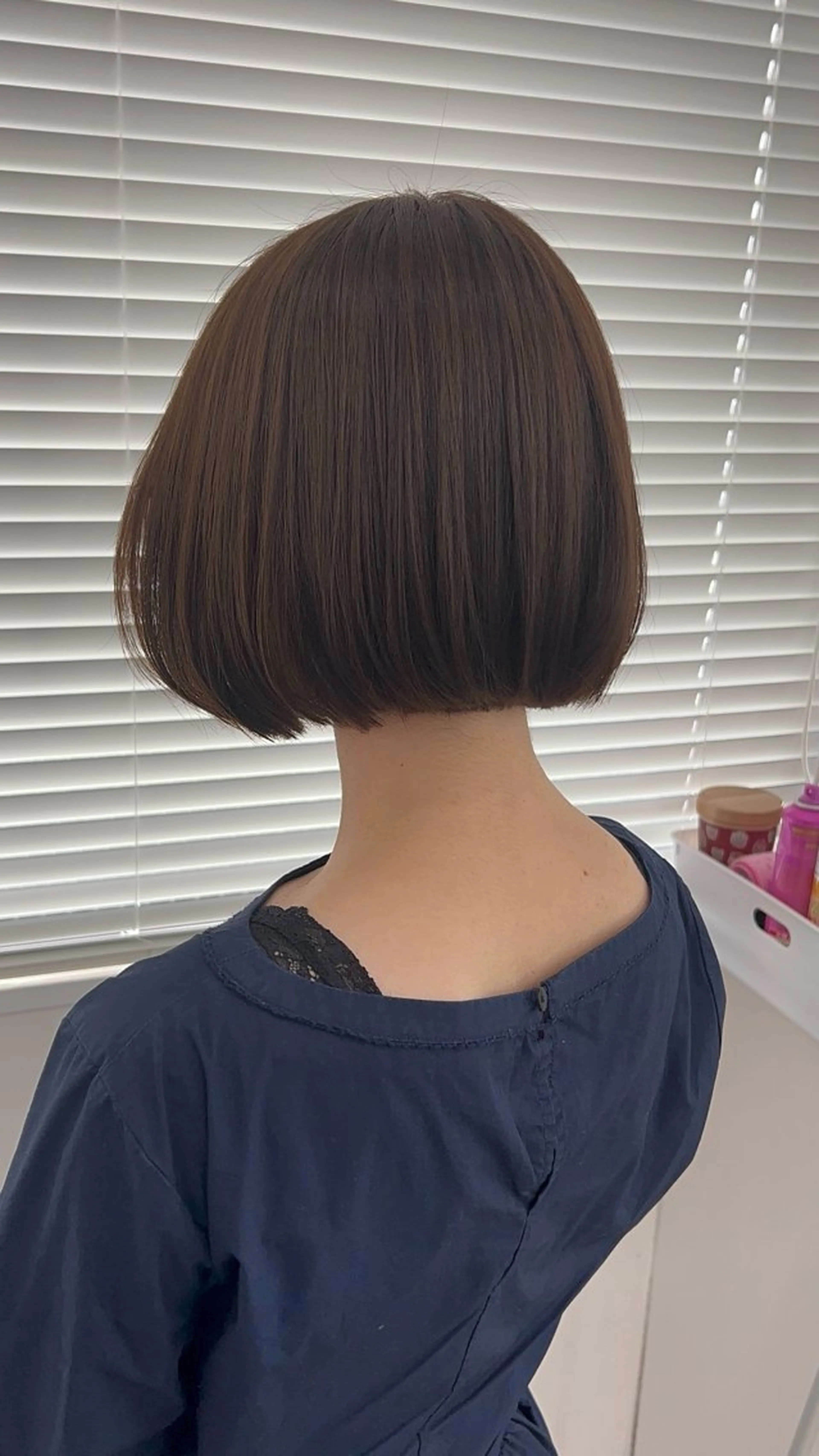 ショート カラー 履歴修正屋さん／ ブロンド／ホワイトのヘアスタイル