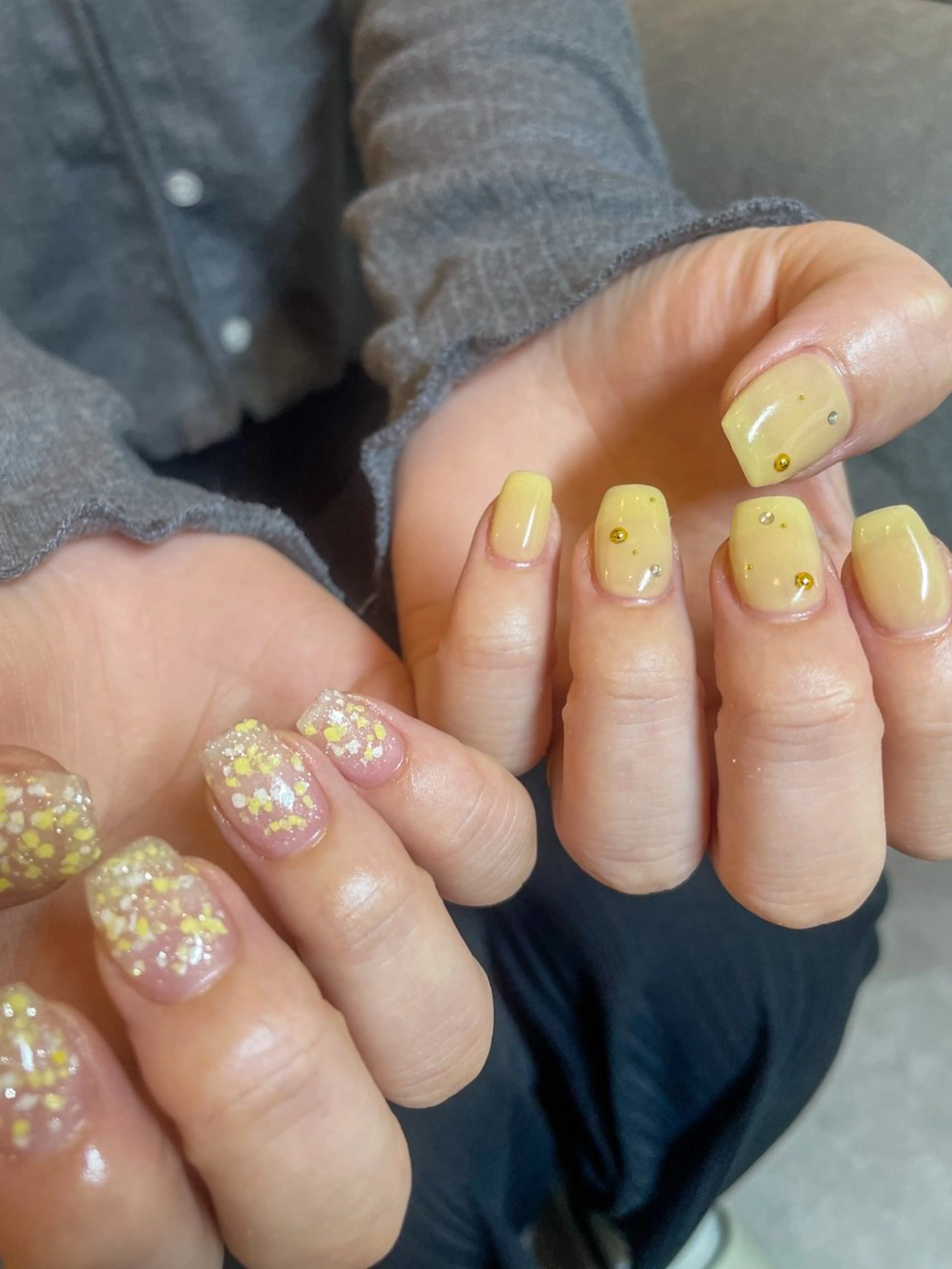 ネイル クリアネイル キラキラネイル 黄色 anny ／あにのネイルデザイン