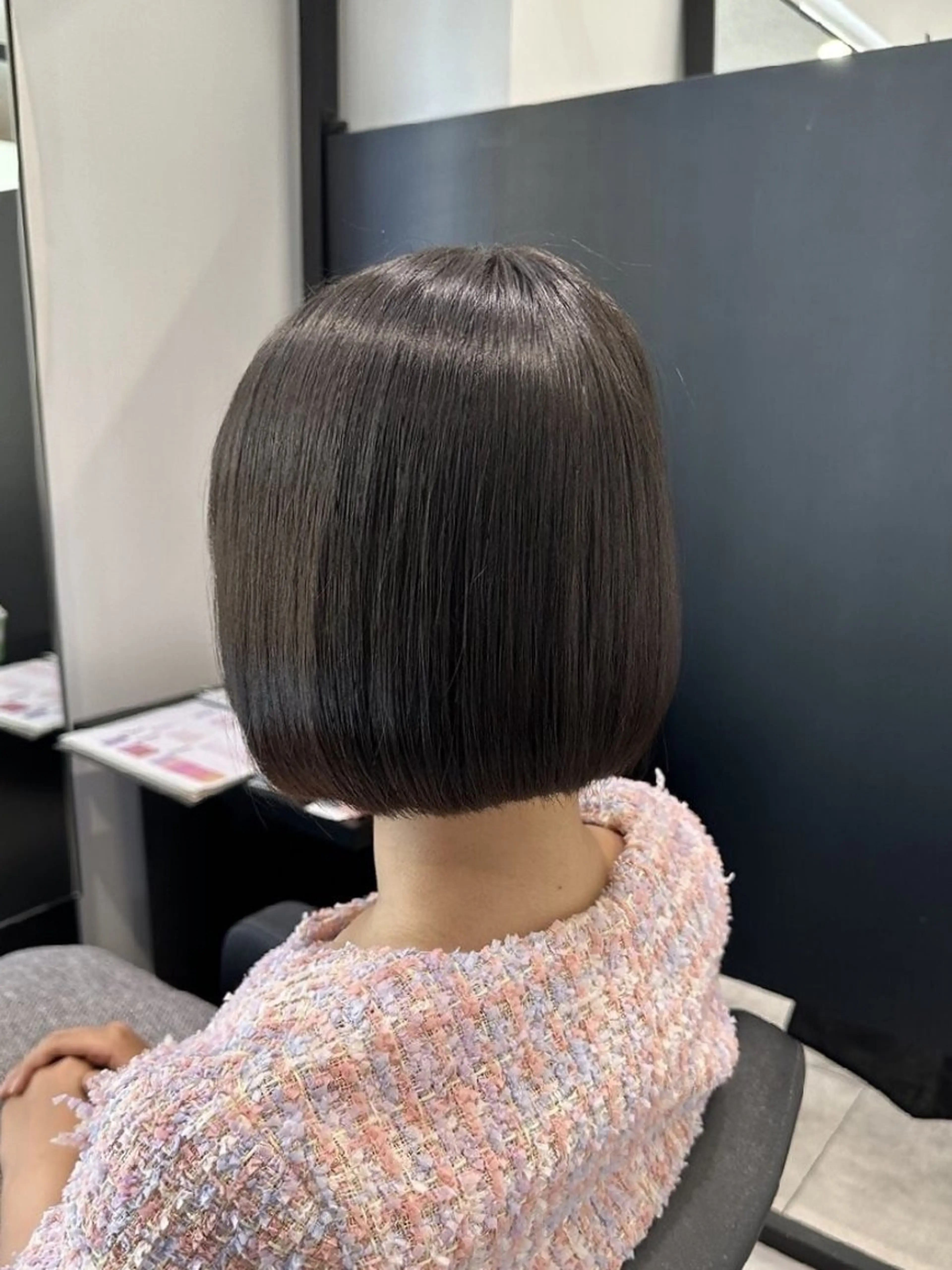 ショート カラー 江坂 misaki のヘアスタイル