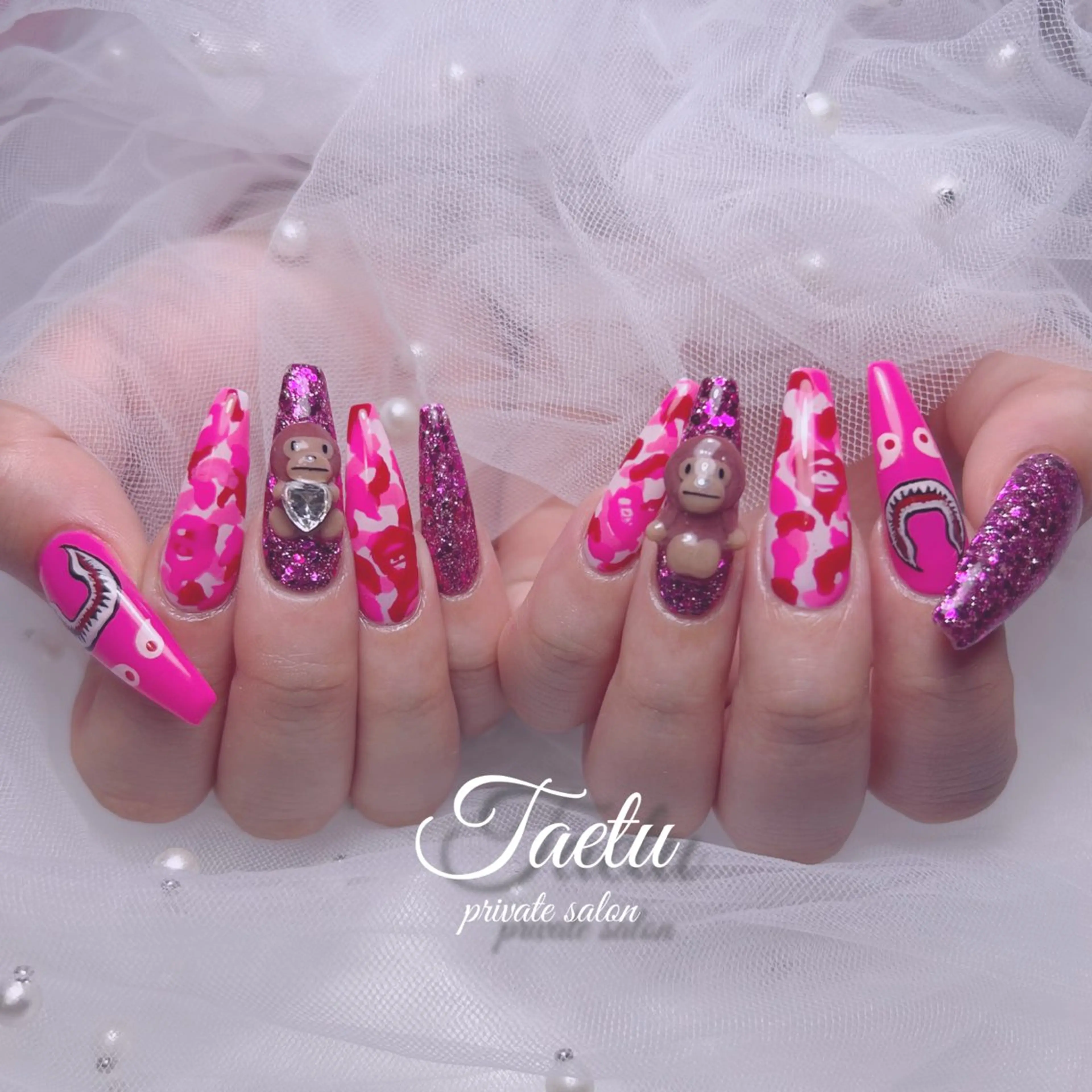 ネイル アートネイル 𝐓𝐀𝐄𝐓𝐔 💜Ayumiのネイルデザイン