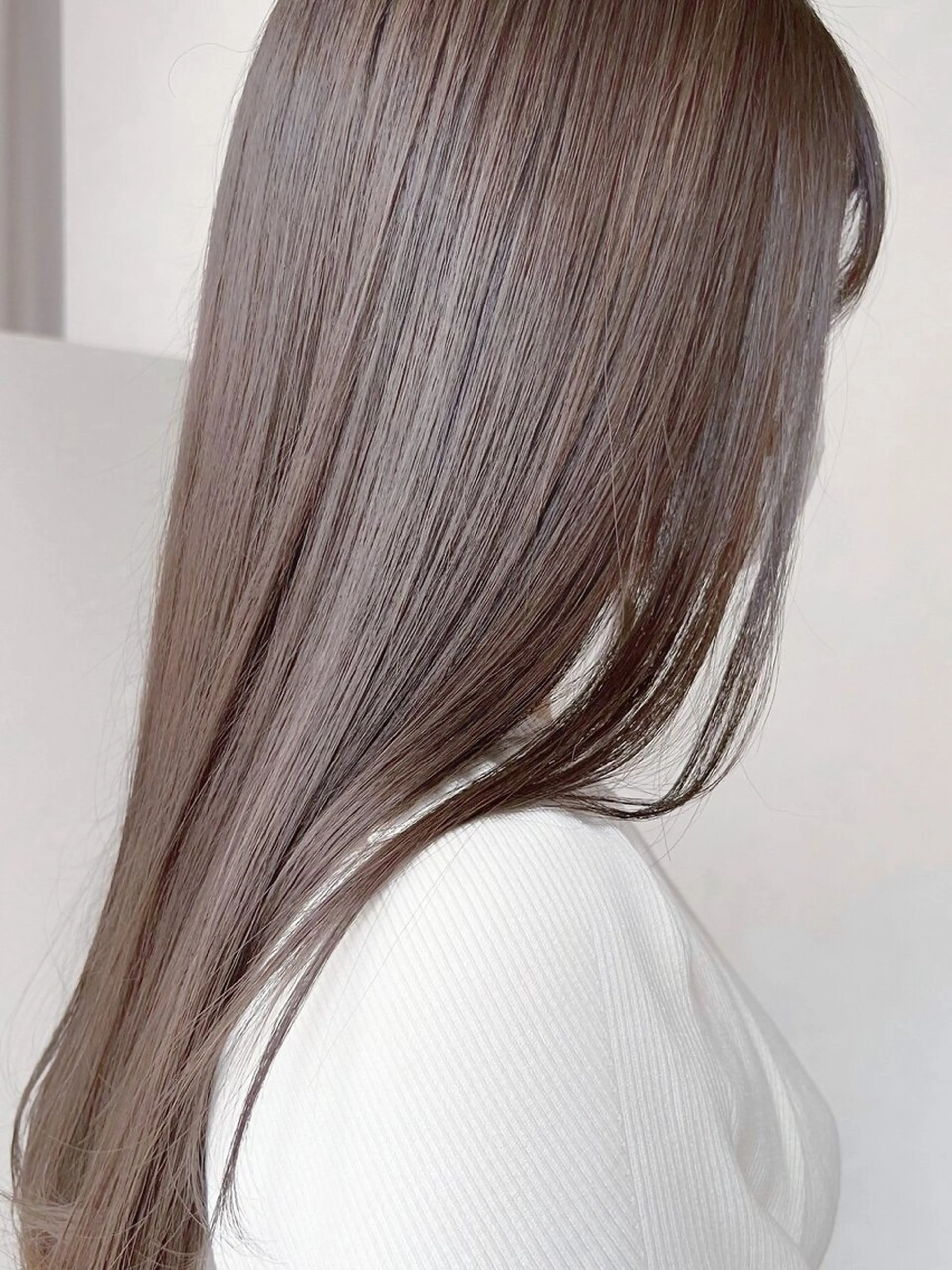 【究極の艶髪ストレート】業界初！カット+水素美髪矯正+トリートメントの写真