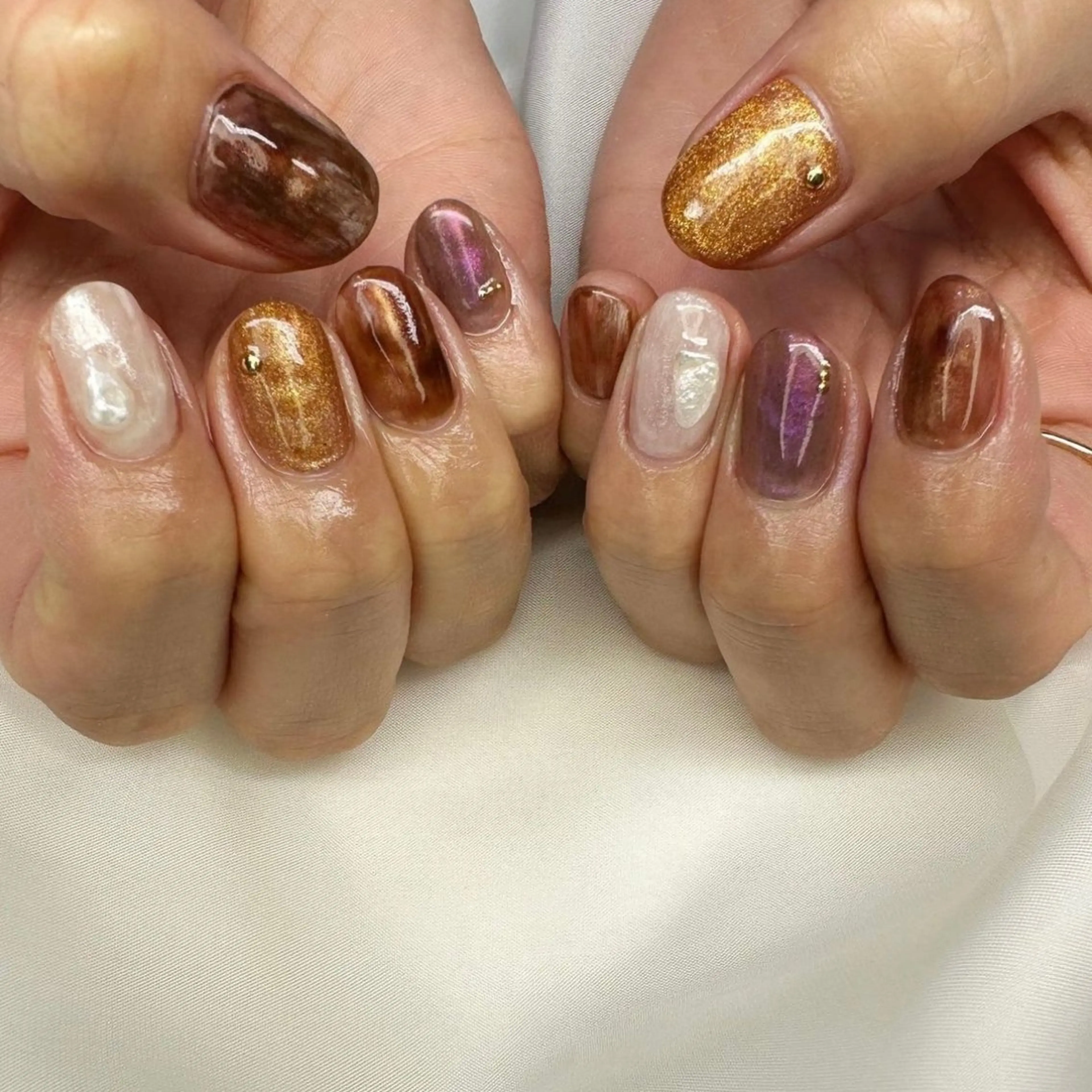 ネイル クリアネイル 氷ネイル・うるうるネイル 韓国ネイル マグネットネイル ミラーネイル 🪞KAPE NAIL 🪞のネイルデザイン