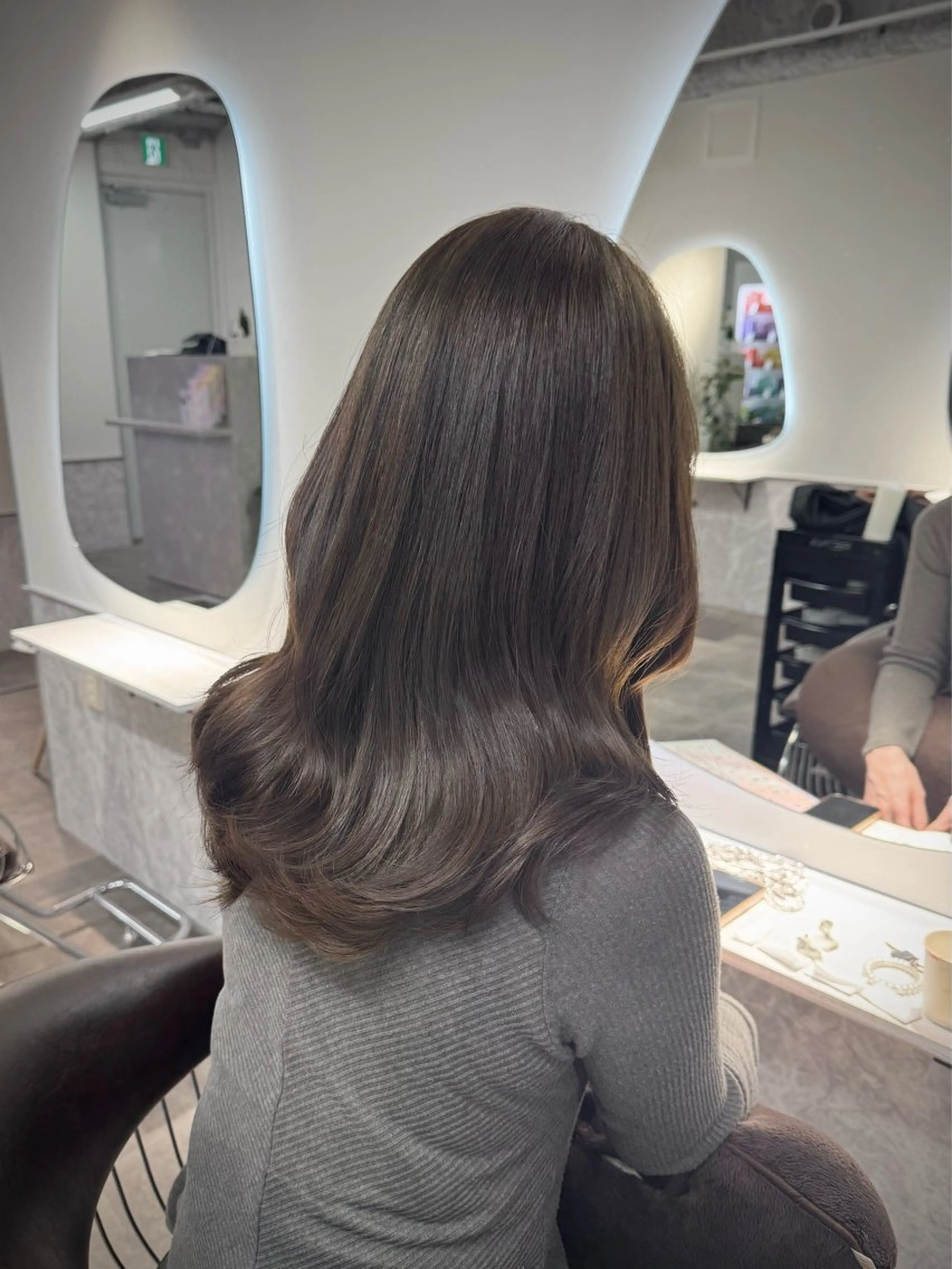 セミロング カラー ベージュカラー ヘアカラー トリートメント 透明感カラー🫧/ ゆうなのヘアスタイル