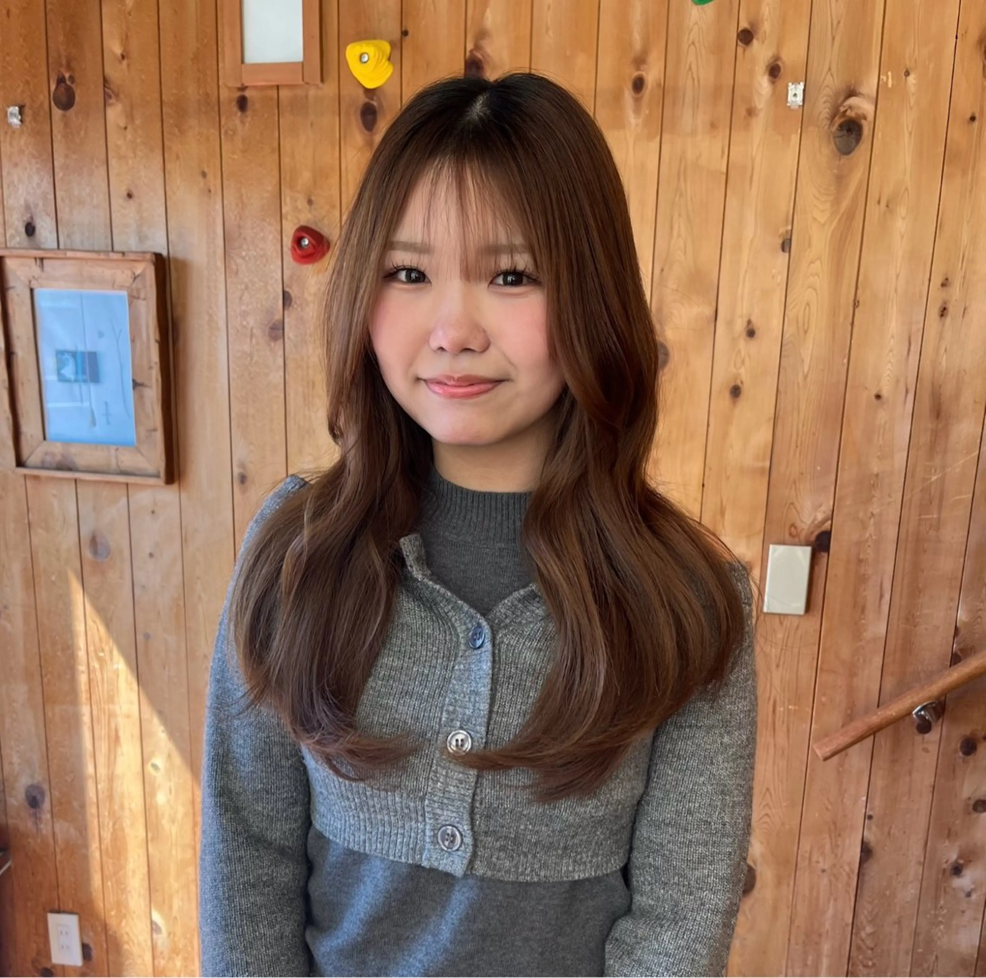 ロング カット 藤田 ゆりなのヘアスタイル